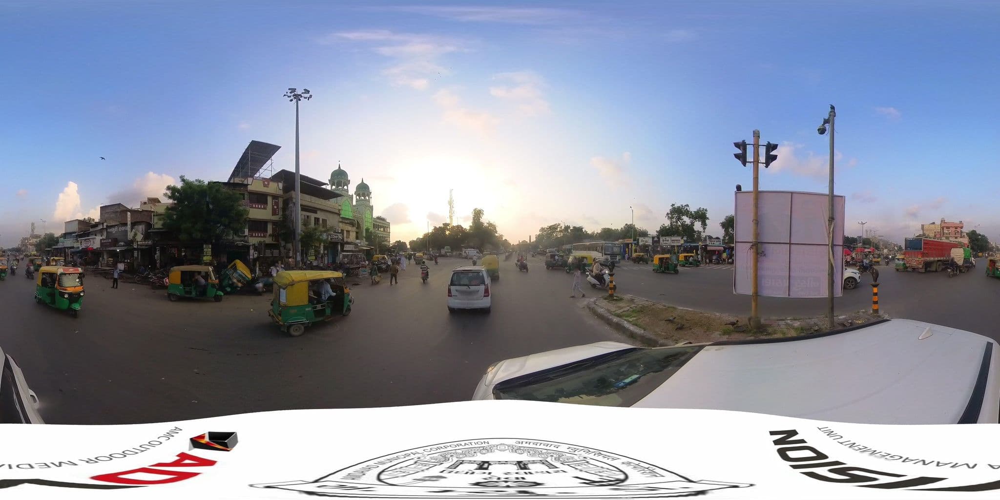 Street view near Nilkanth Restaurant, Ahmadabad Cantonment — © skysign (CC BY-SA · Mapillary)