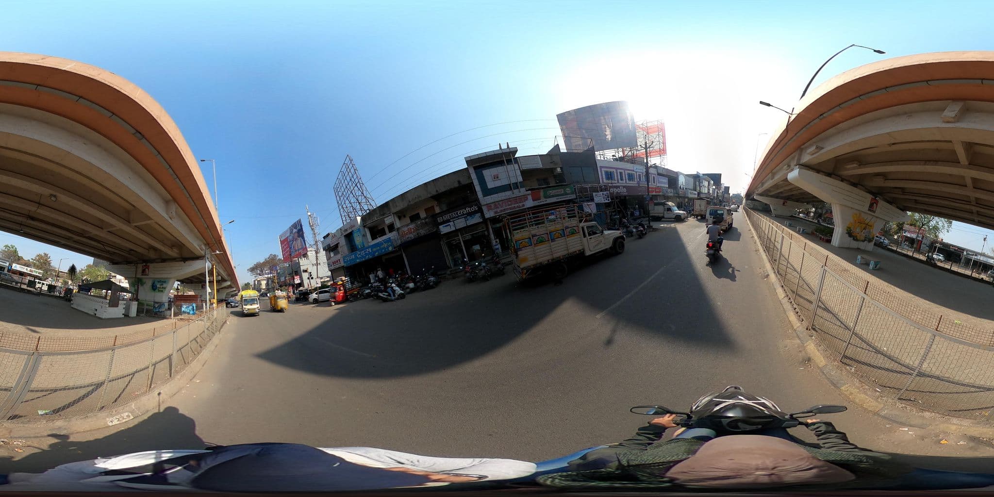 Street view near Sahara Hotel, Aurangabad — © vikrantsphotography (CC BY-SA · Mapillary)