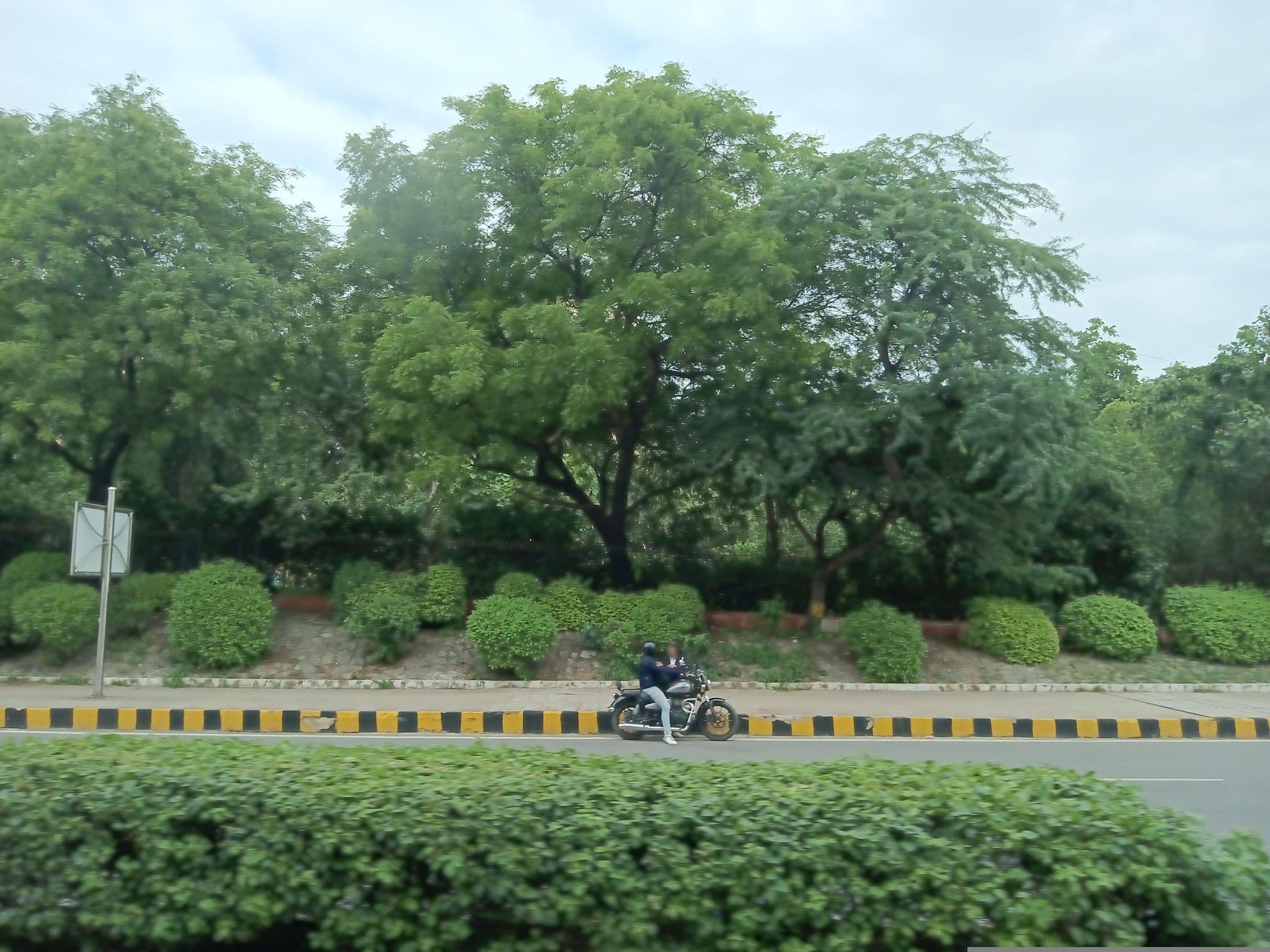 Street view near room539 Leela, Murādābād Pahāri — © maheshika (CC BY-SA · Mapillary)