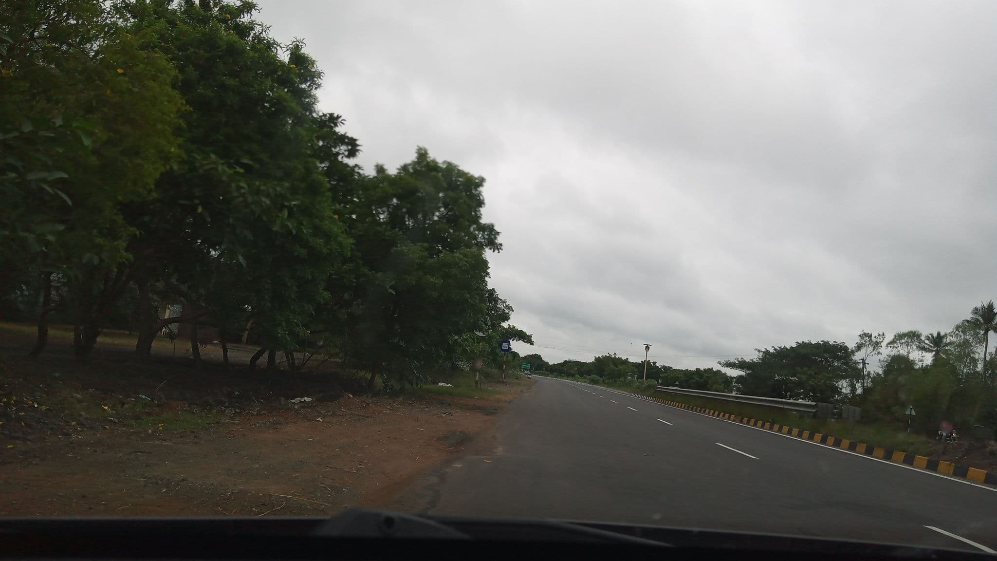Street view near Almond Shades, Auroville — © pradeepbv (CC BY-SA · Mapillary)