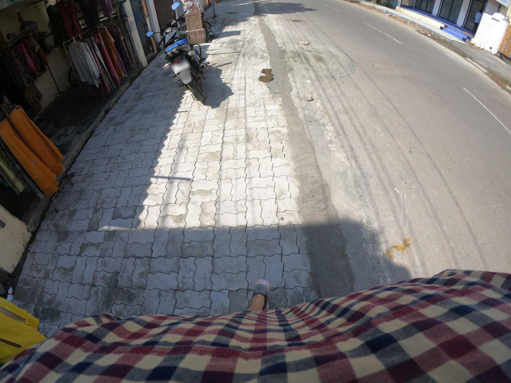 Street view near Pallava Dynasty Lodge, Mahabalipuram — © olily (CC BY-SA · Mapillary)