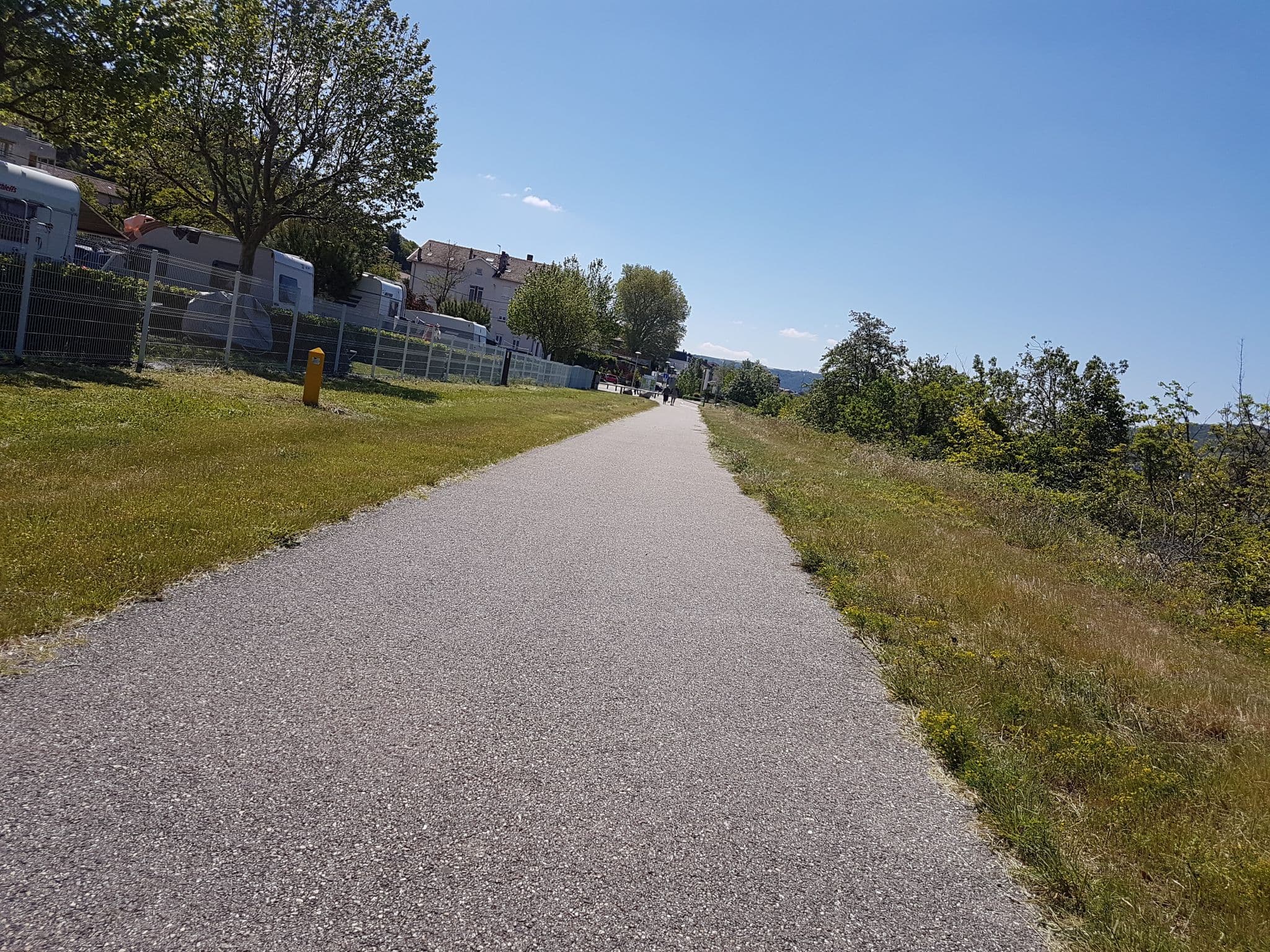 Street view near Camping municipal Les Iles de Silon, Sarras — © changchun1 (CC BY-SA · Mapillary)