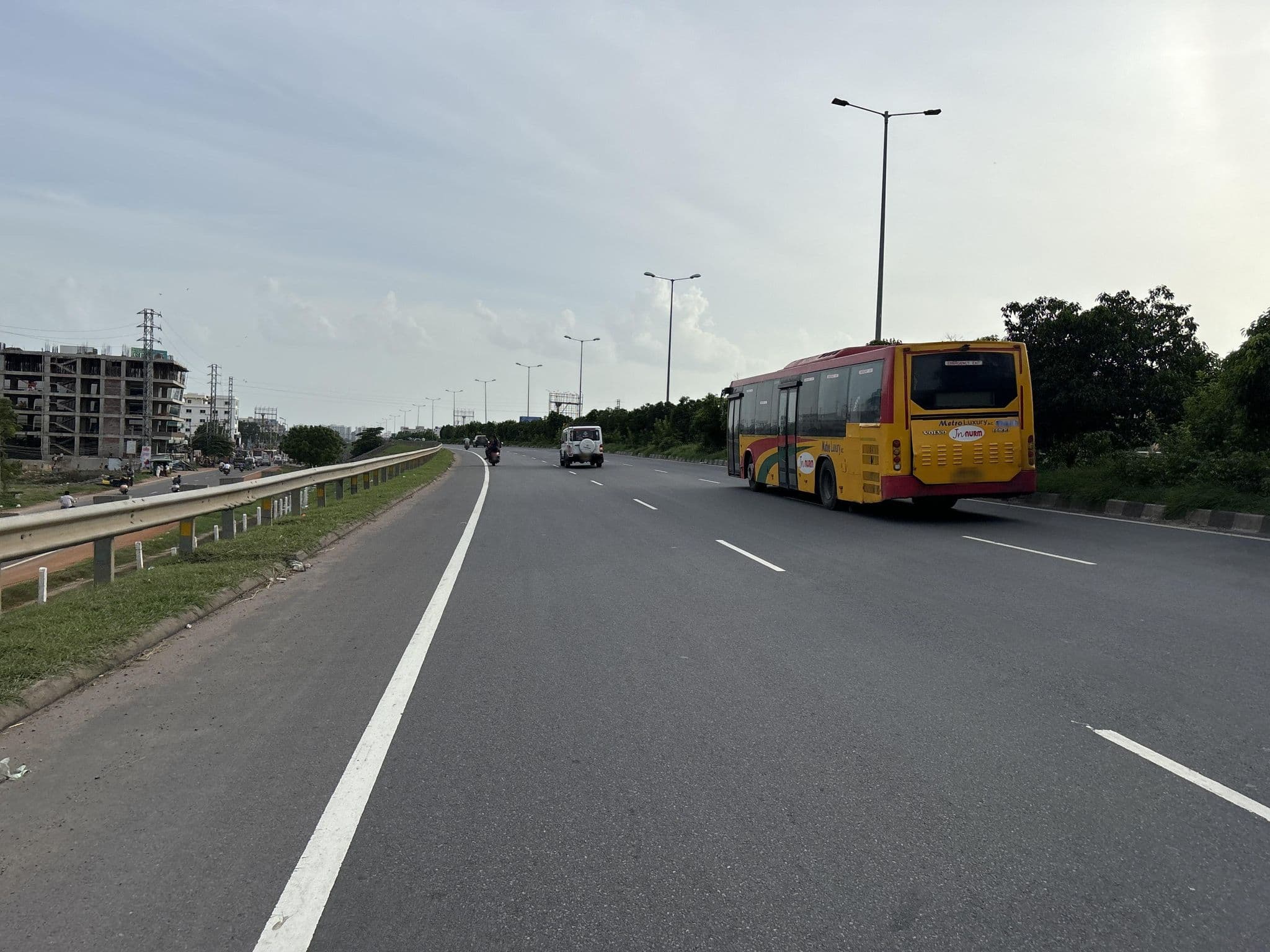 Street view near Paradise, Tādepalle — © Manish_Desireddi (CC BY-SA · Mapillary)