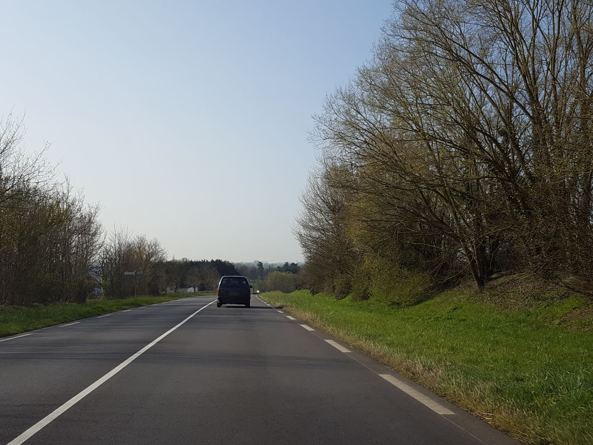 Street view near Aire des vignes - Saint-Philbert-de-Bouaine, Saint-Philbert-de-Bouaine — © julien_n (CC BY-SA · Mapillary)