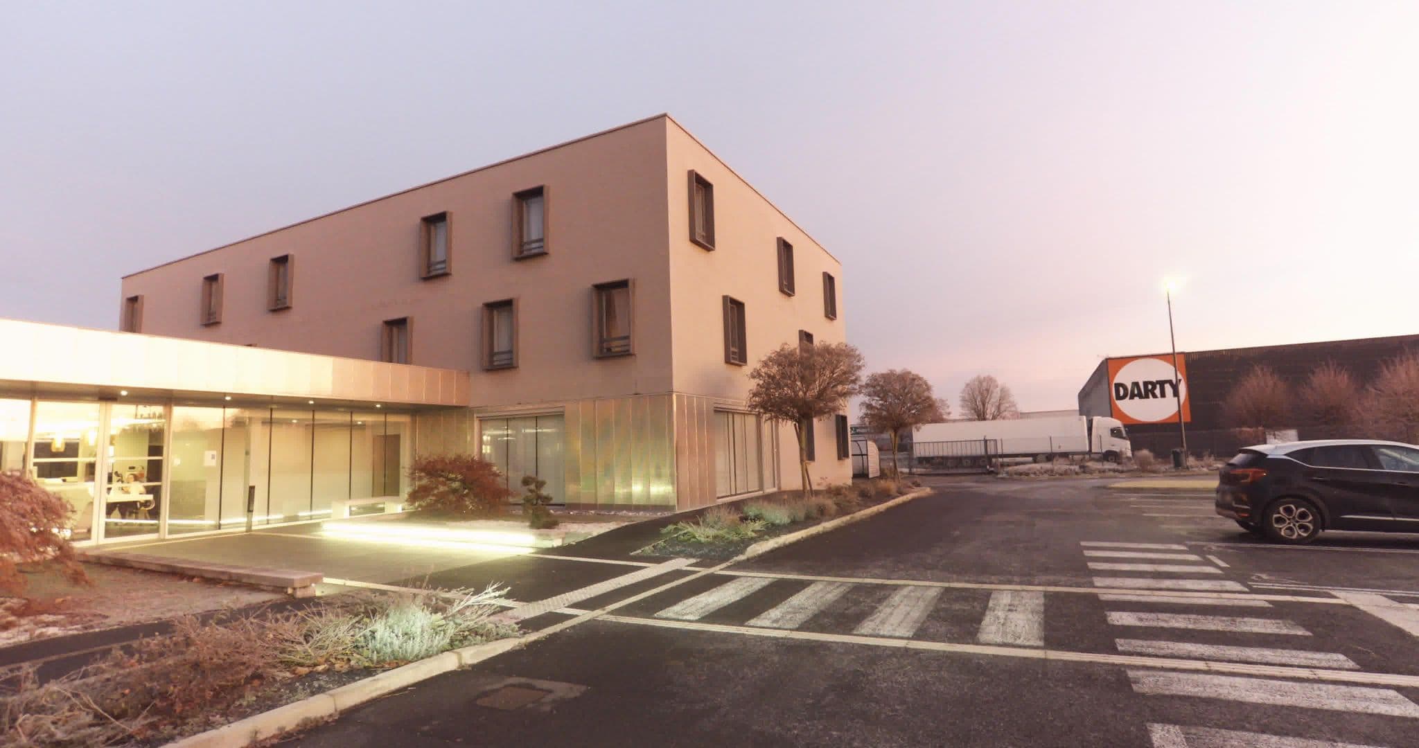 Street view near Brit Hotel, Saint-Dizier — © sogefi (CC BY-SA · Mapillary)