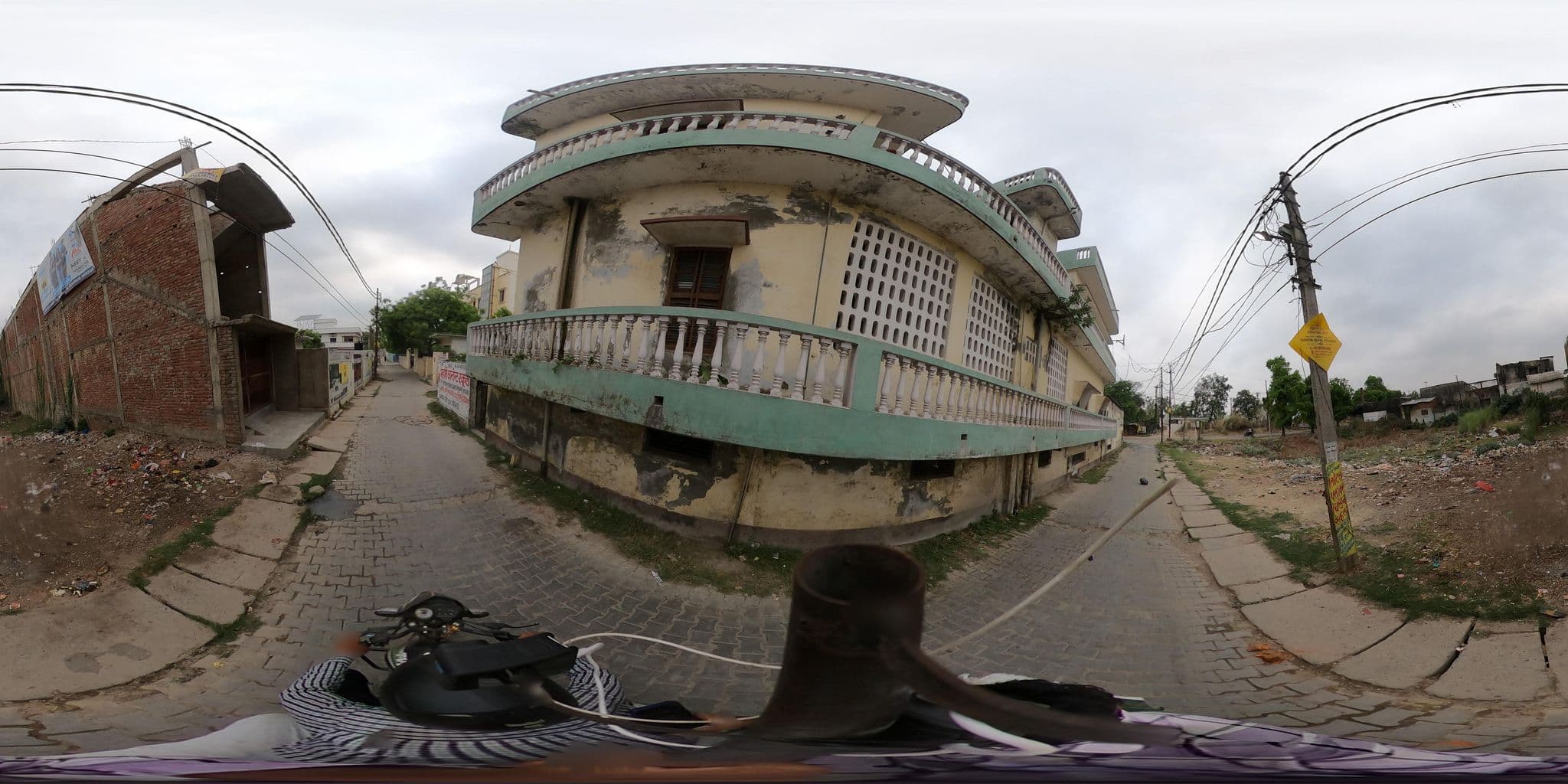 Street view near SR Grand, Azamgarh — © vishalneogeo (CC BY-SA · Mapillary)