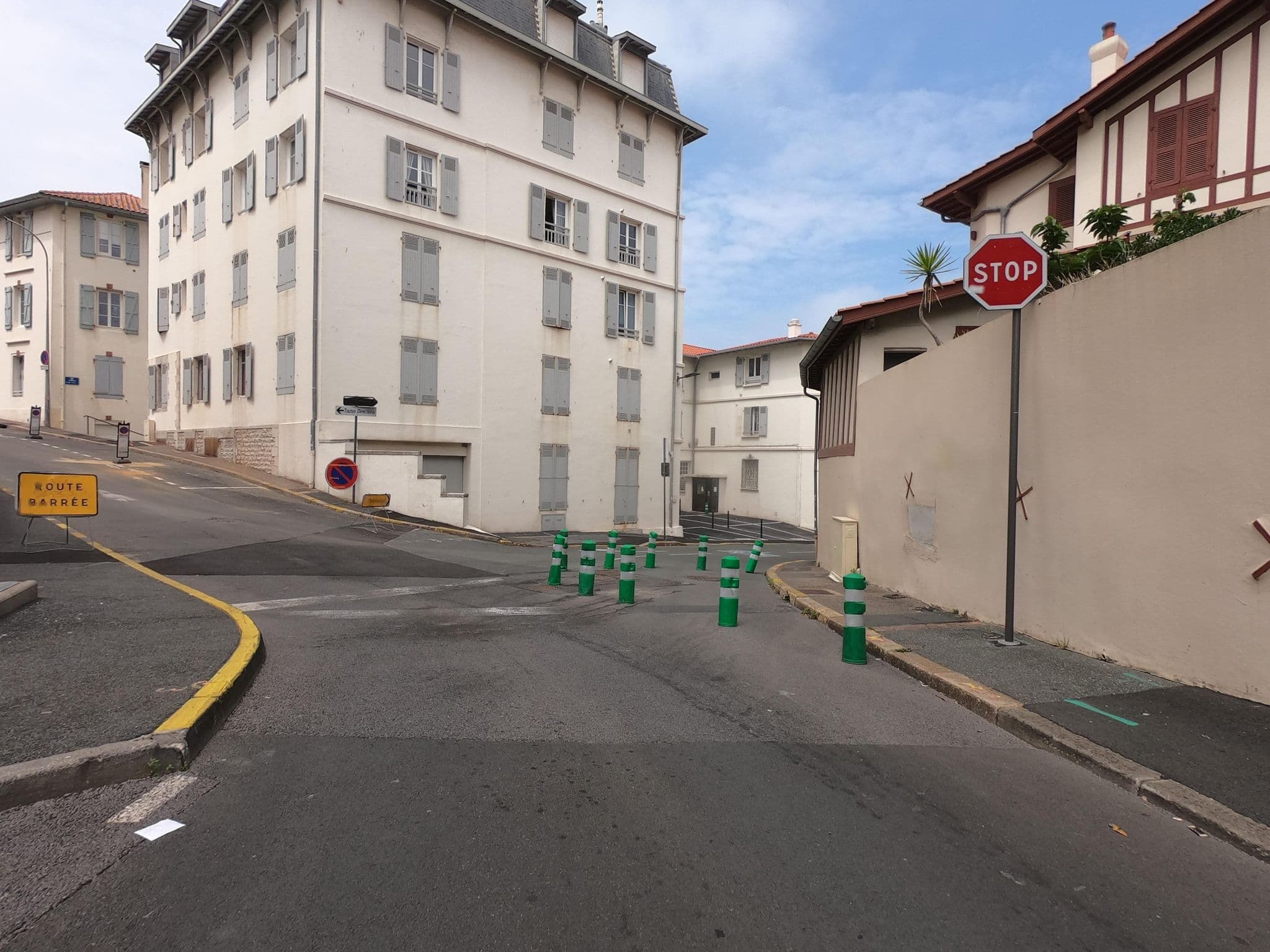 Street view near Le Grand Large, Biarritz — © txominh (CC BY-SA · Mapillary)