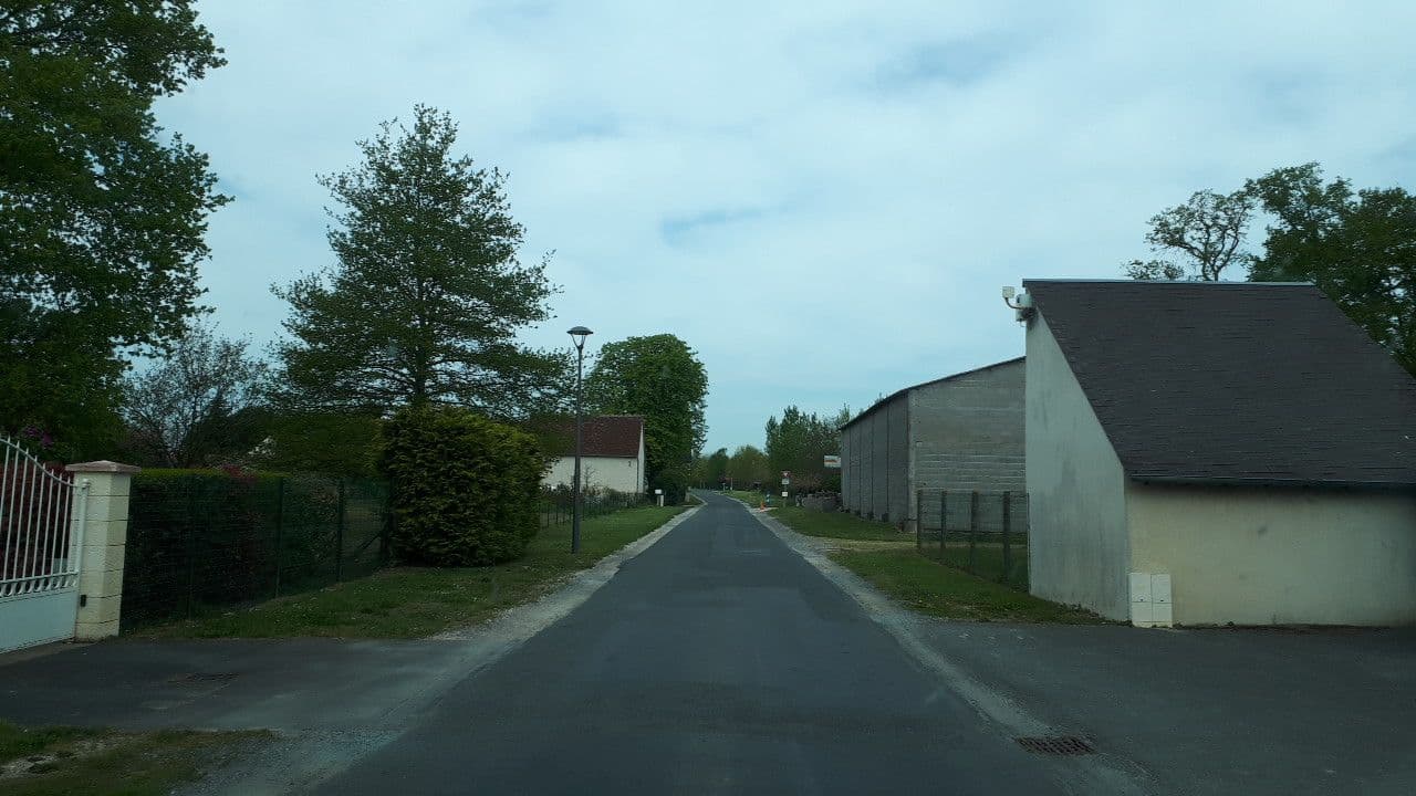 Street view near Camping Le Gué, Saint-Romain-sur-Cher — © lluc (CC BY-SA · Mapillary)