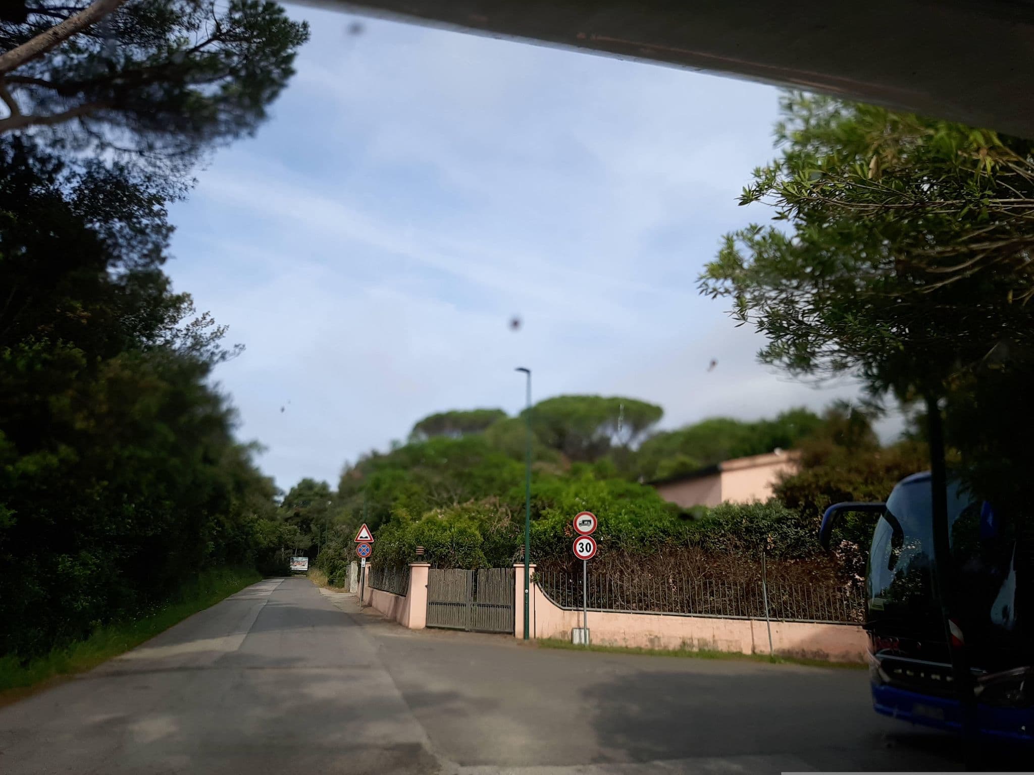 Street view near Roccamare Resort - Casa di Levante, Castiglione della Pescaia — © Brown69 (CC BY-SA · Mapillary)