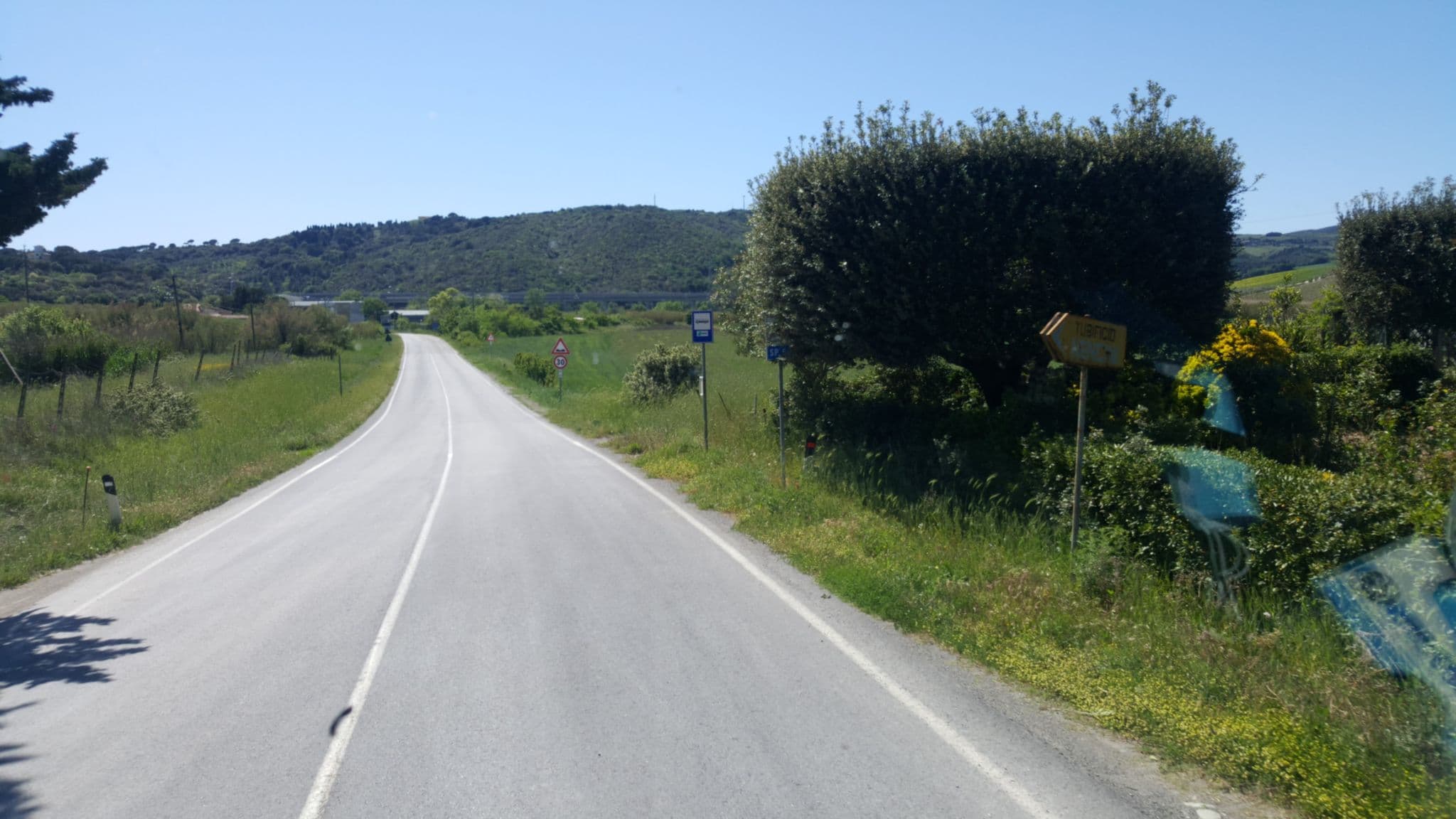 Street view near Casolare Santa Maria, Rosignano Marittimo — © klimakas (CC BY-SA · Mapillary)