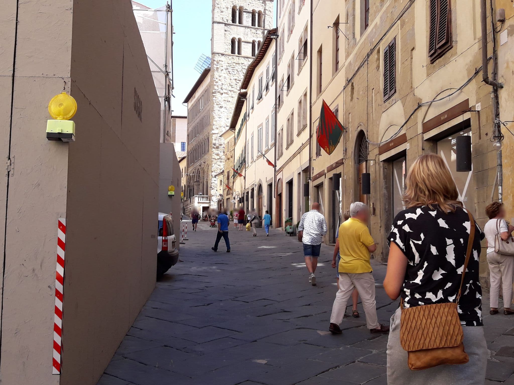 Street view near Il Canzoniere, Arezzo — © marcussacapuces91 (CC BY-SA · Mapillary)