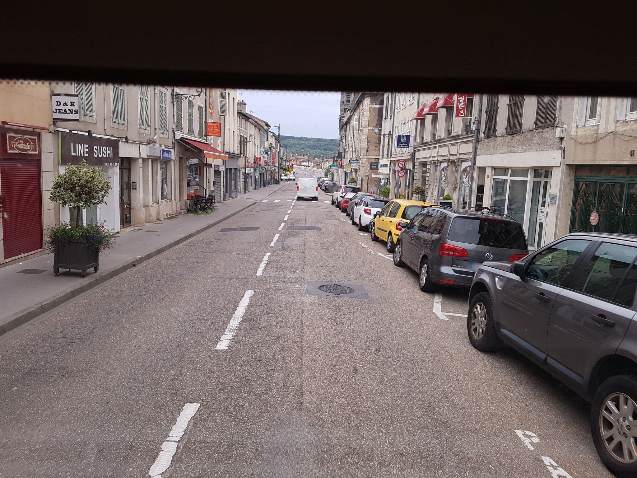 Street view near Hôtel Bagatelle, Pont-à-Mousson — © bernardvoyageur (CC BY-SA · Mapillary)
