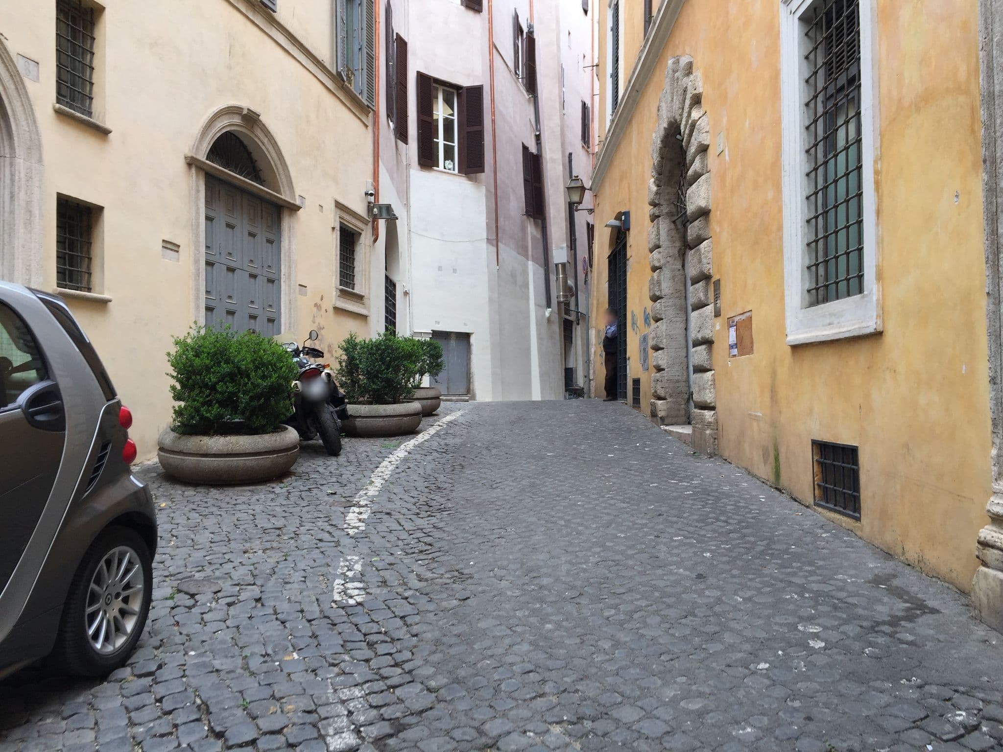Street view near Eddy GuestHouse, Ponte — © richlv (CC BY-SA · Mapillary)