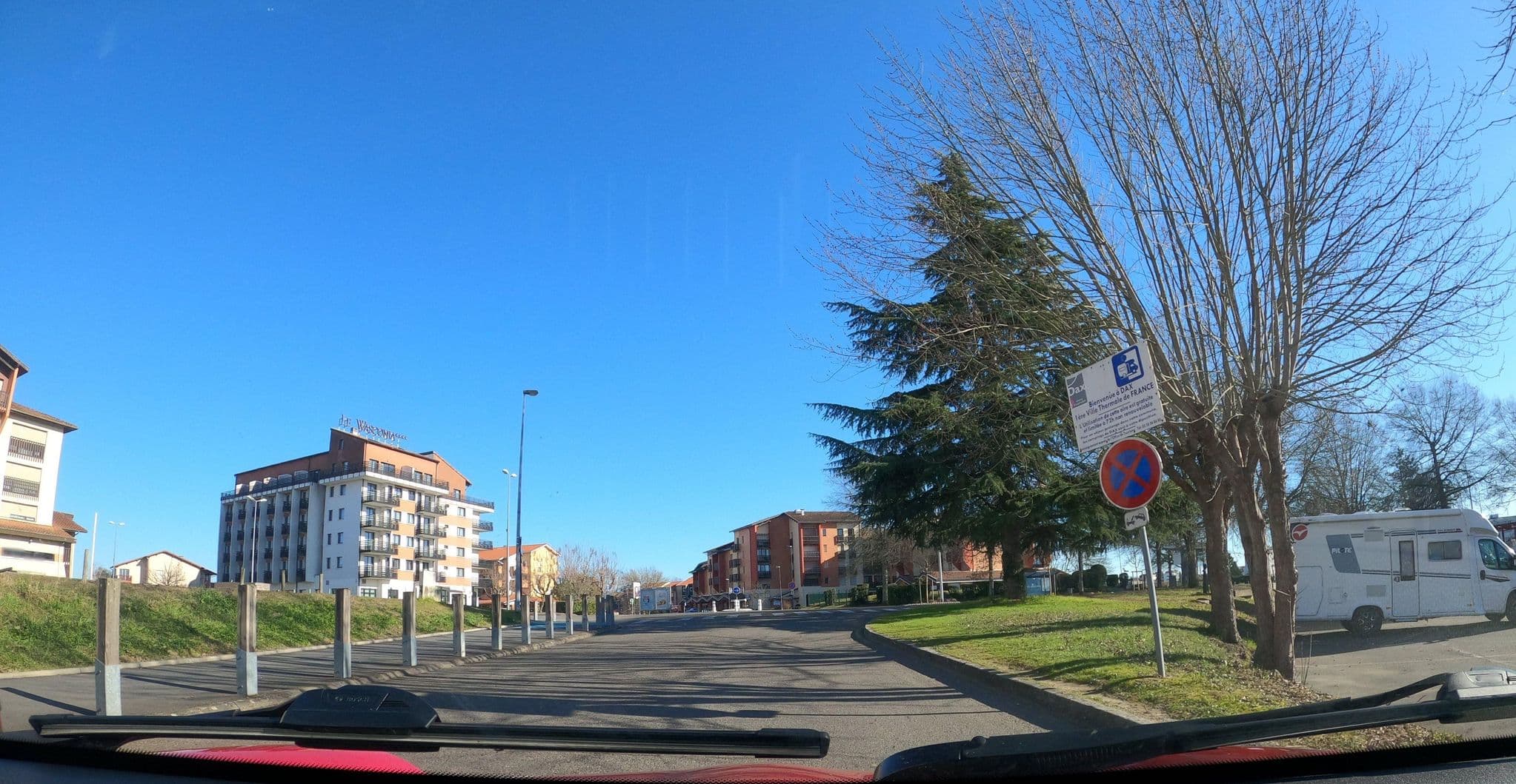 Street view near Aire de camping-cars Dax, Dax — © patchanka (CC BY-SA · Mapillary)