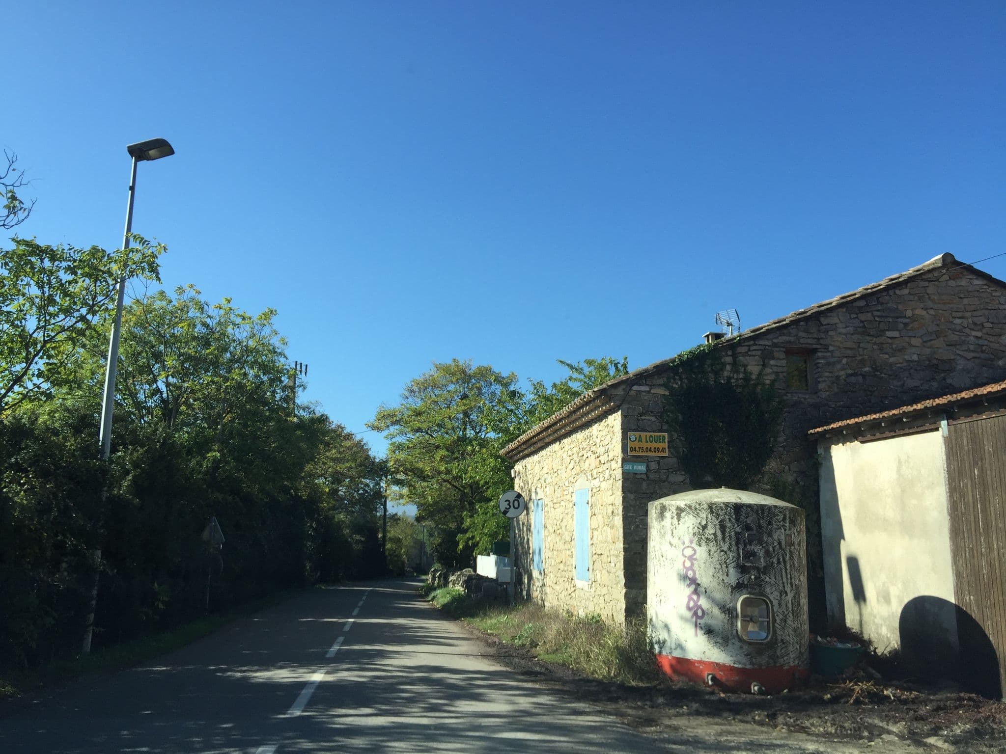 Street view near Aire de camping-cars Larnas, Viviers — © geraldchatagnon (CC BY-SA · Mapillary)