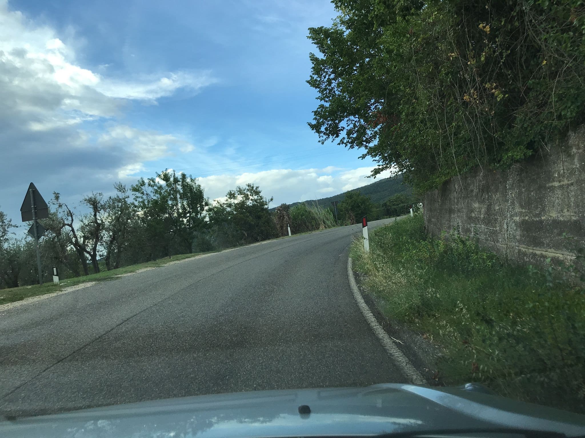 Street view near Agriturismo Il Casale Di Mario, Guardea — © arcanma (CC BY-SA · Mapillary)