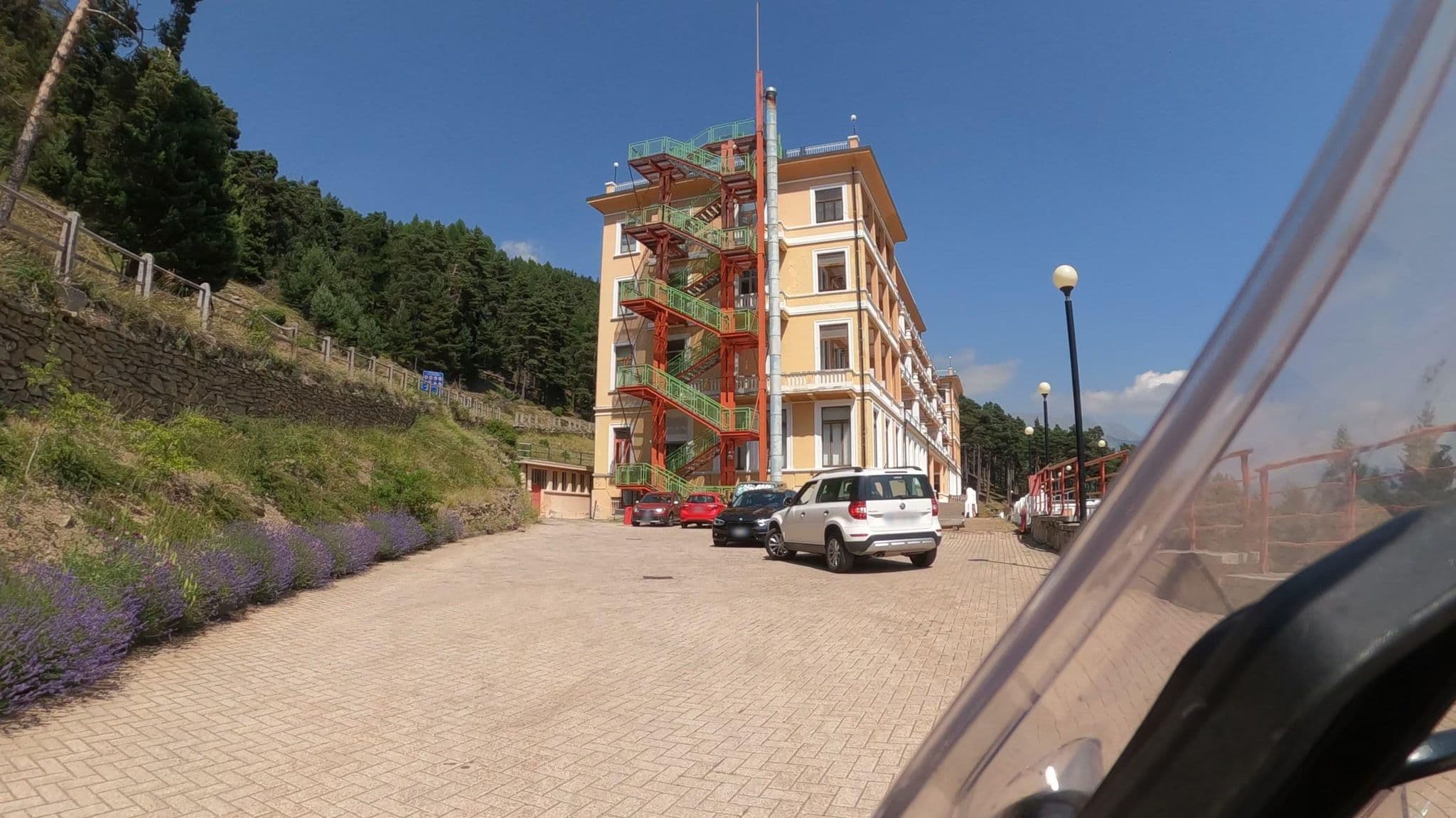 Street view near Consorzio Pracatinat, Susa — © crami (CC BY-SA · Mapillary)