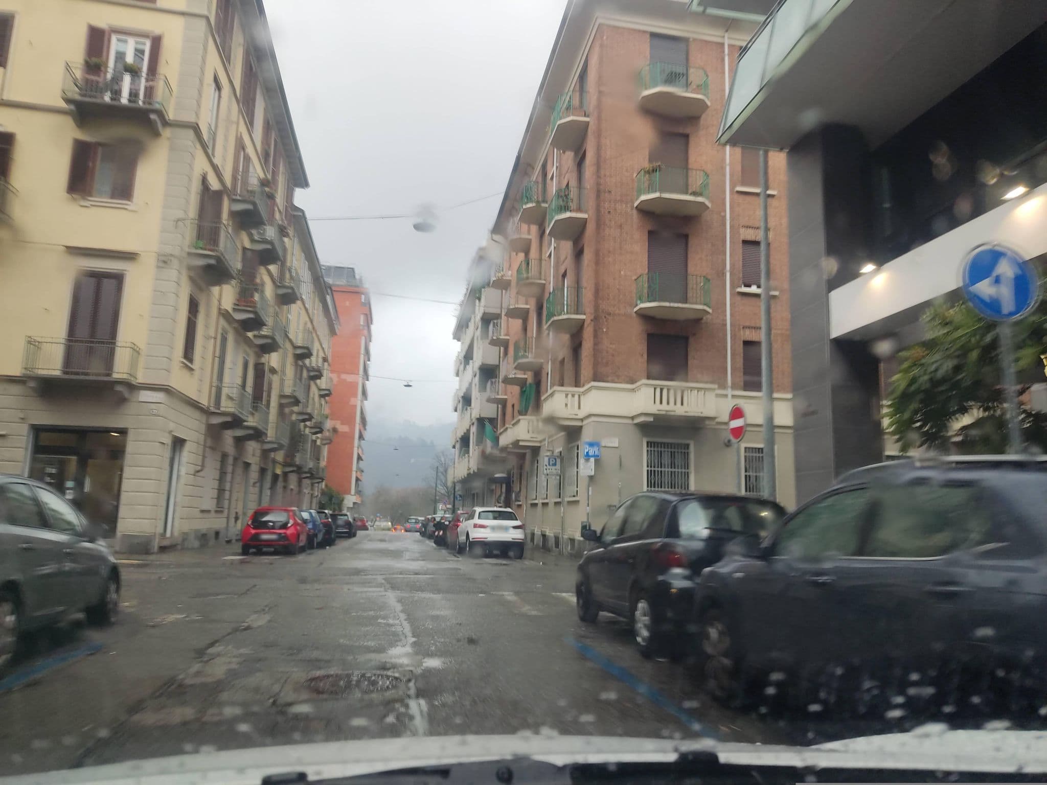 Street view near Residenza Menabrea, Borgo Pilonetto — © archinsegno (CC BY-SA · Mapillary)