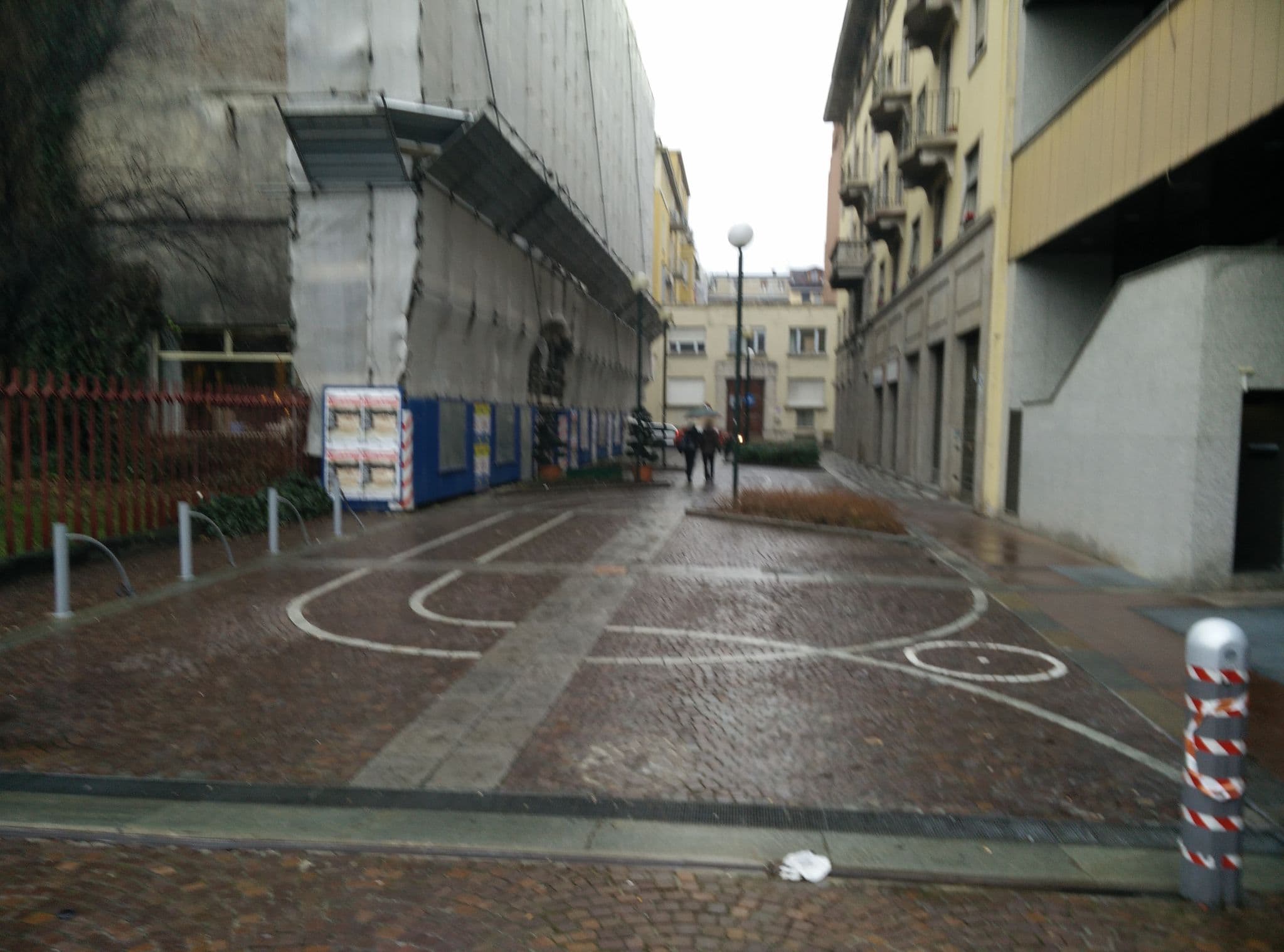 Street view near Iside Centro Benessere Spa, Circoiscrizione I — © carlcol (CC BY-SA · Mapillary)