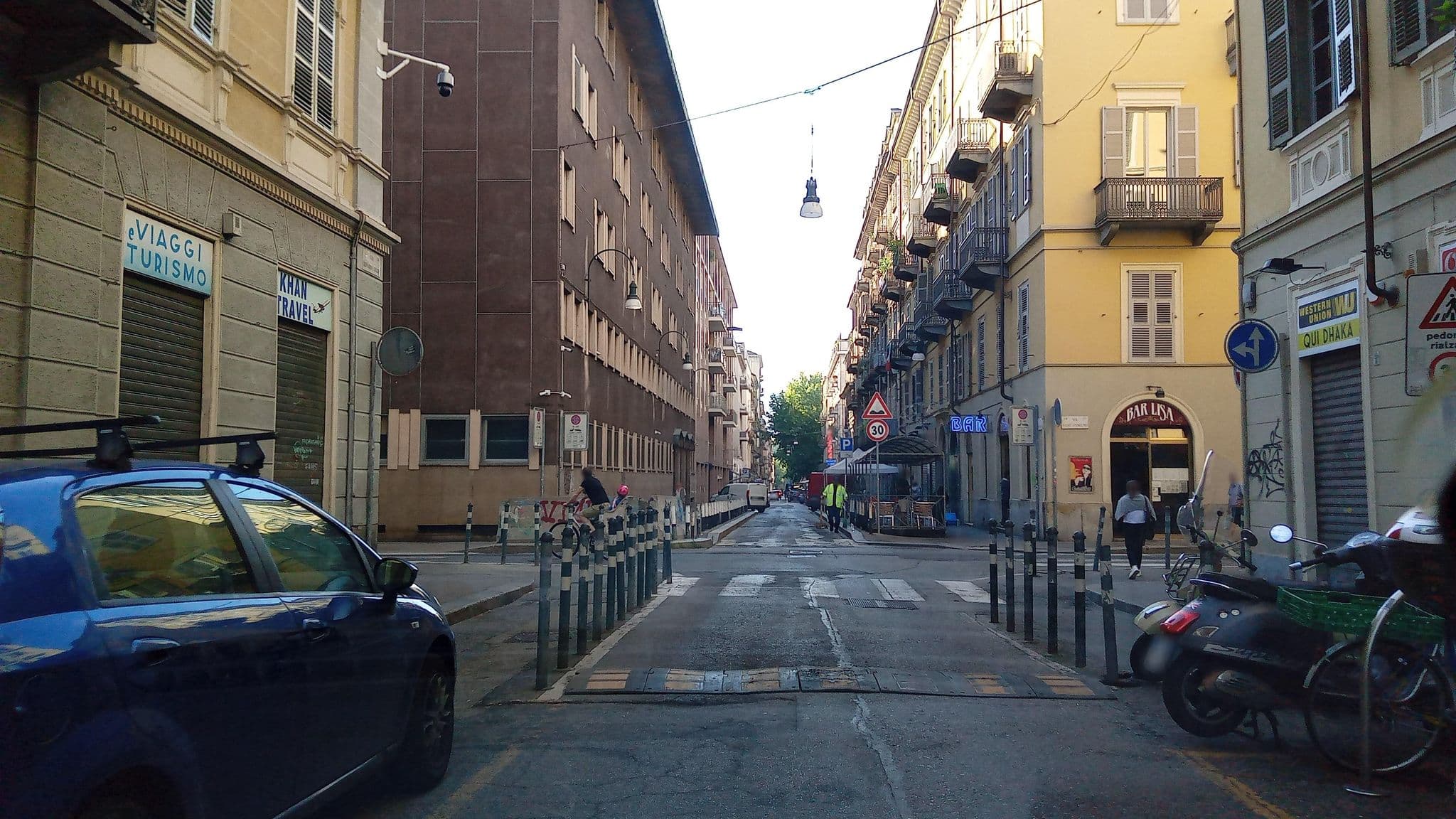 Street view near Hotel Lux di Hu Ping Ping, Circoiscrizione I — © ffierm (CC BY-SA · Mapillary)