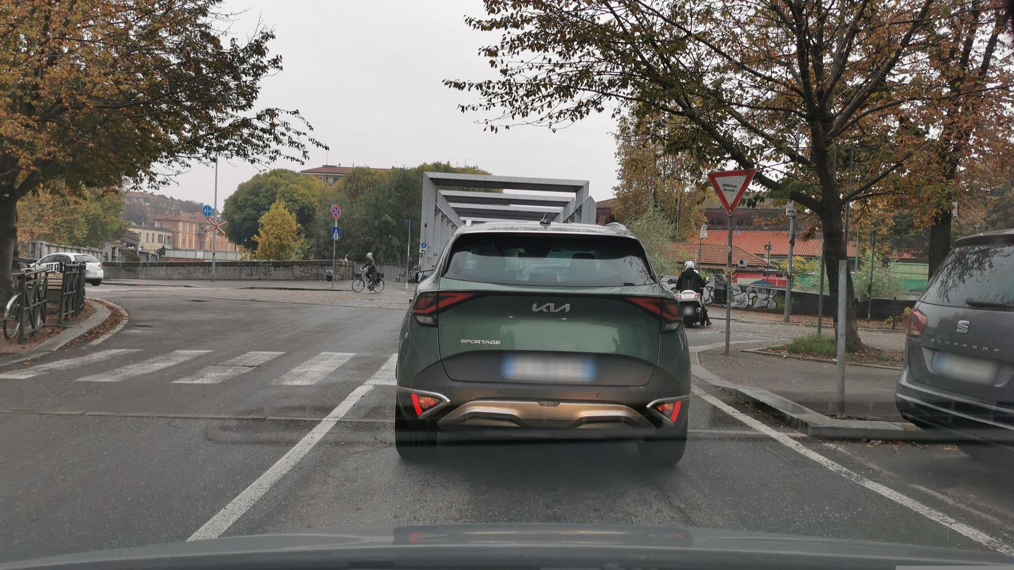 Street view near Hotel Alexandra, Aurora — © canfe (CC BY-SA · Mapillary)