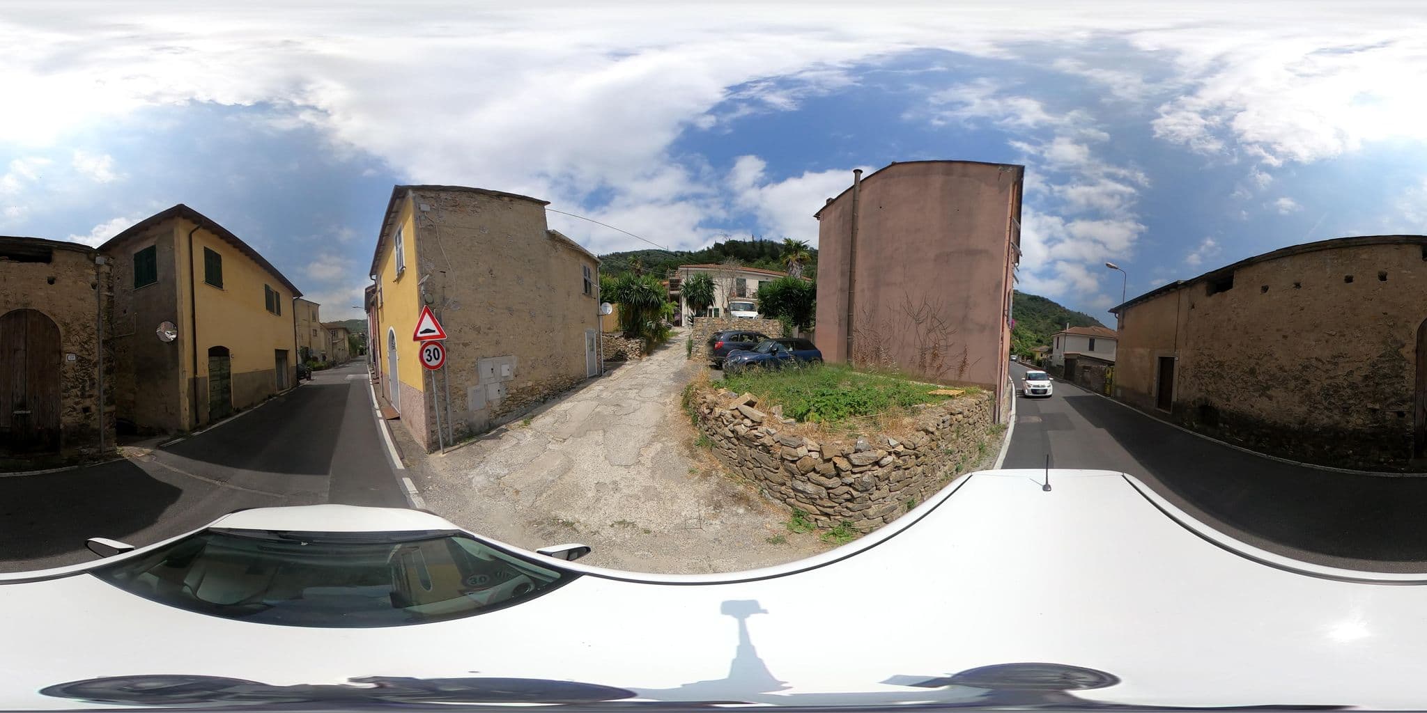 Street view near Sarazenenturm Franco, San Lorenzo al Mare — © LucianoC63 (CC BY-SA · Mapillary)