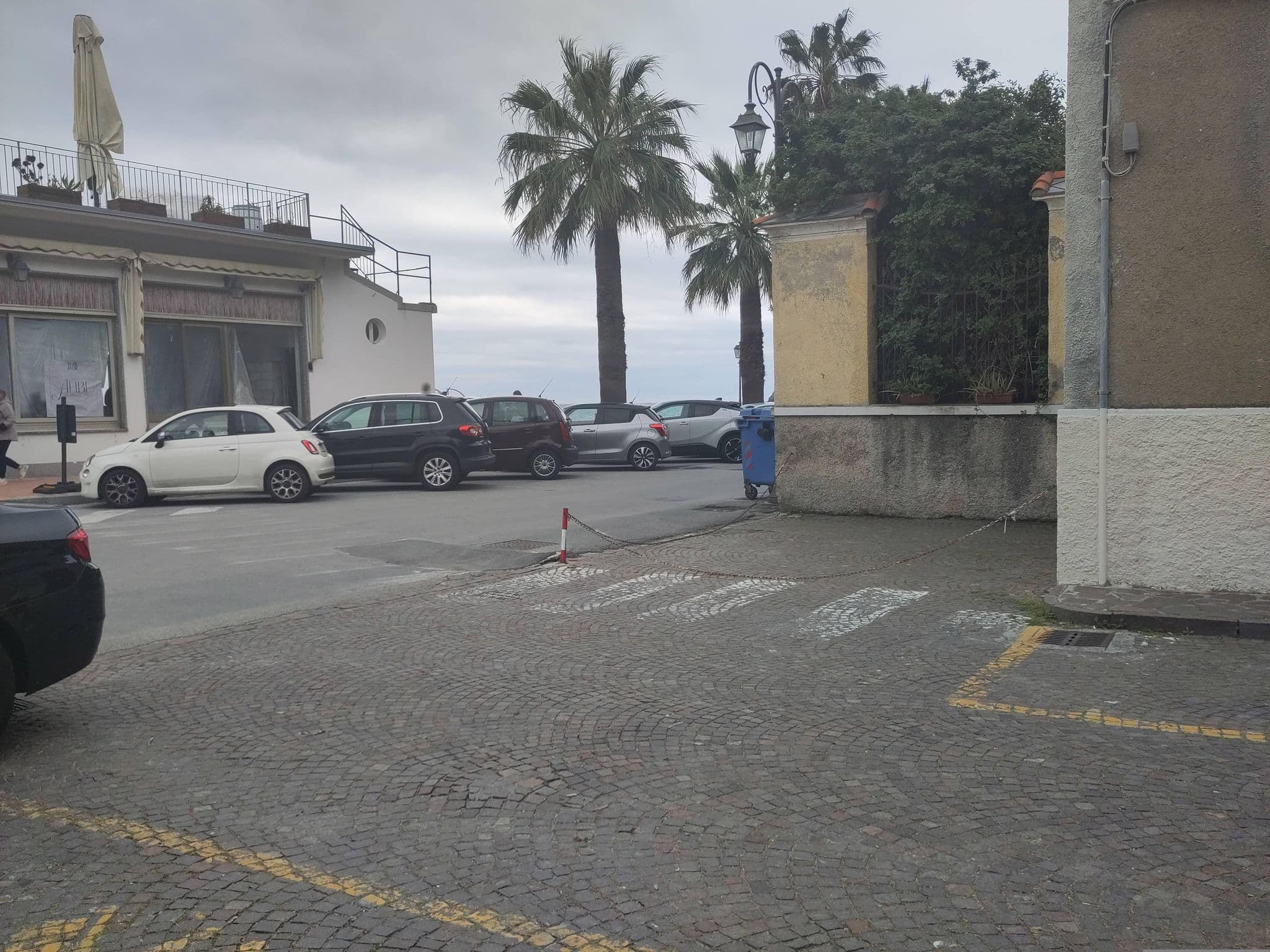 Street view near Beach House, Laigueglia — © marcuscalabresus (CC BY-SA · Mapillary)