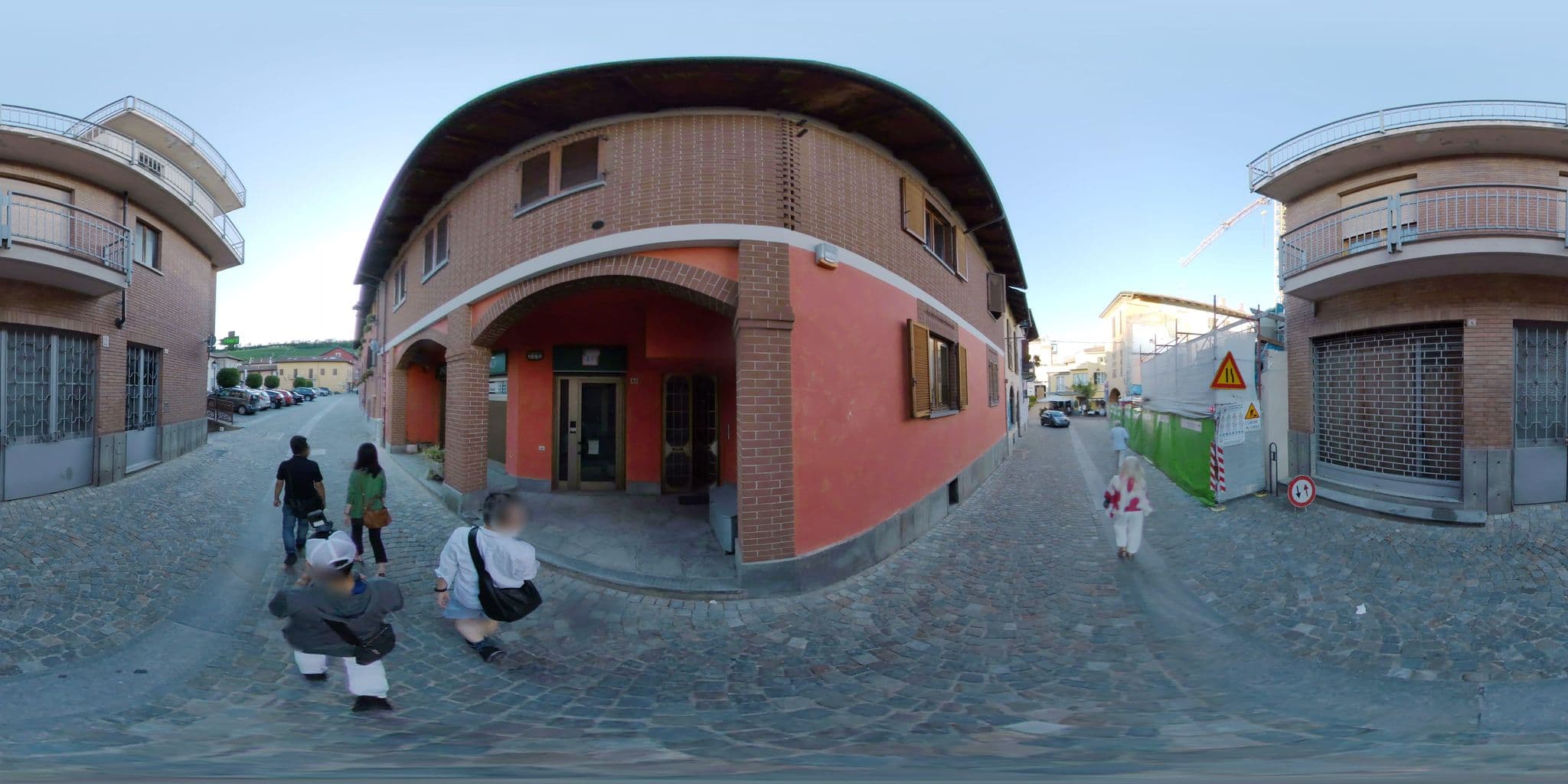 Street view near Agriturismo Il Quarto Stato, La Morra — © mapconcierge (CC BY-SA · Mapillary)