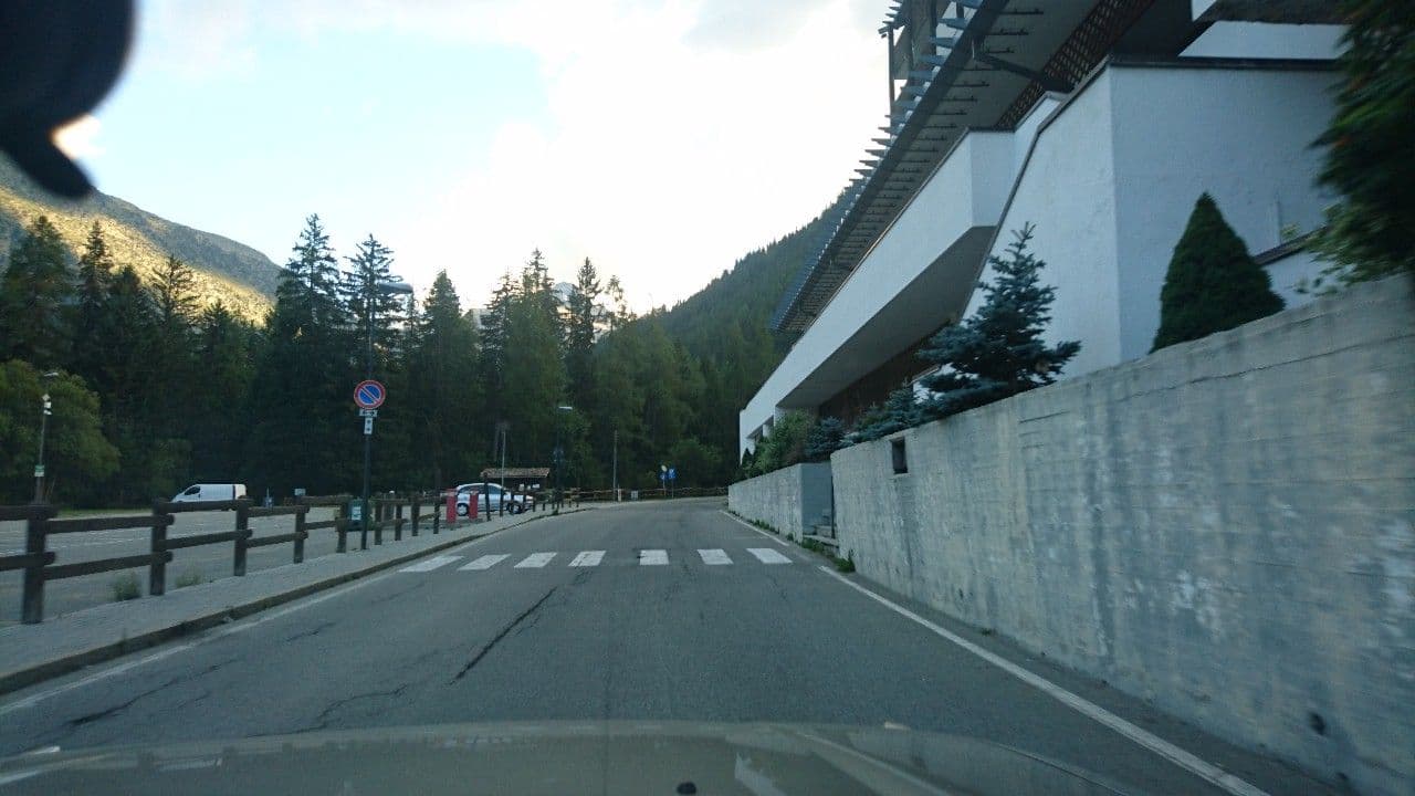 Street view near TH Resorts Hotel Planibel, Morgex — © voschix (CC BY-SA · Mapillary)