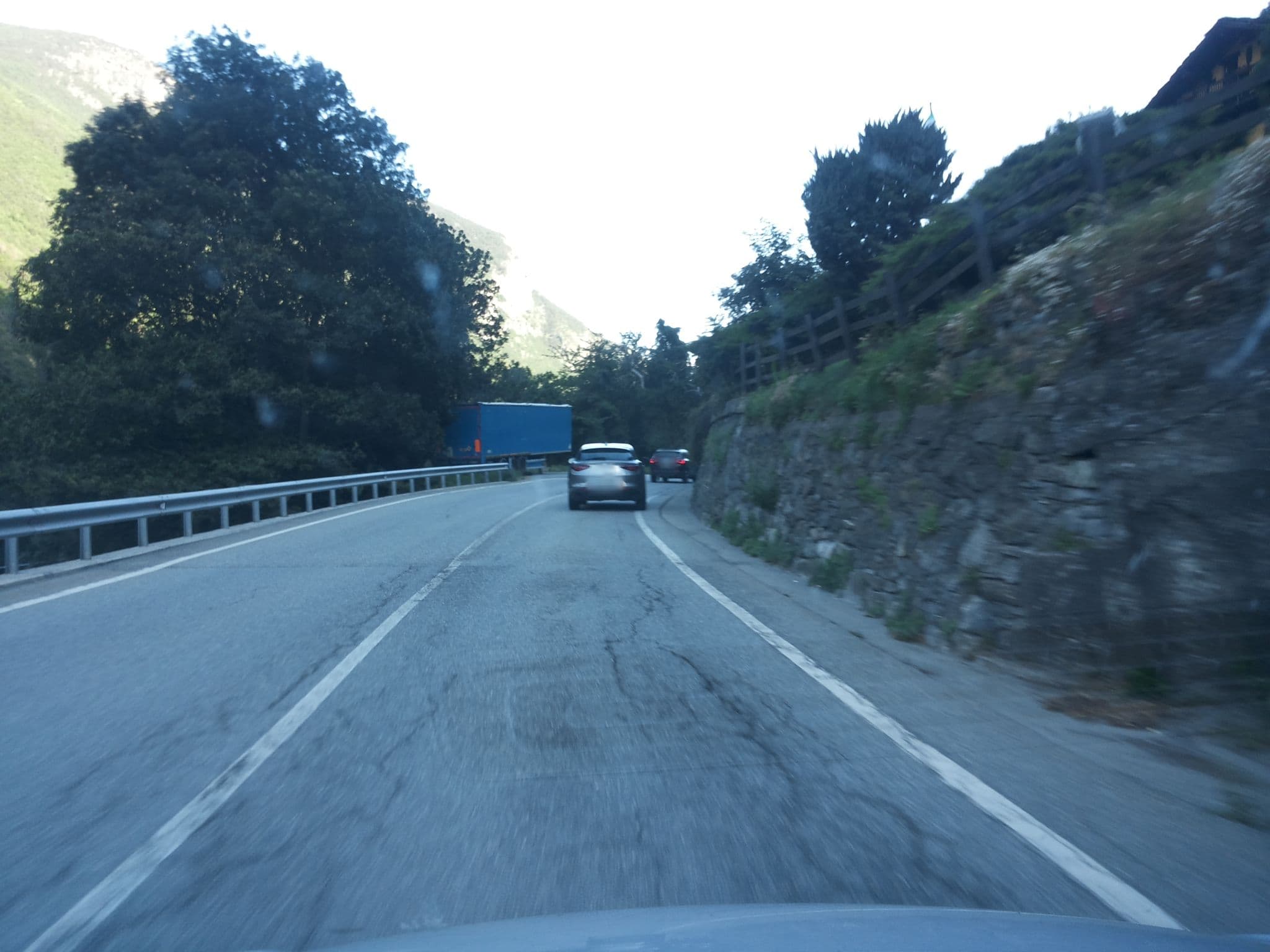Street view near Residence Covalou, Chatillon — © musuruan (CC BY-SA · Mapillary)