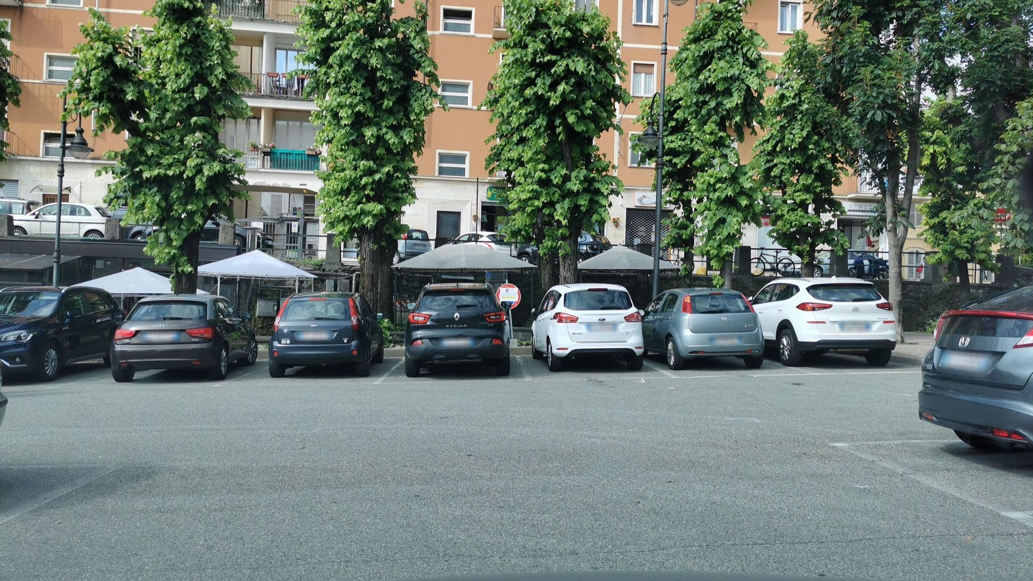 Street view near Hotel Astoria Cuorgne, Cuorgnè — © canfe (CC BY-SA · Mapillary)