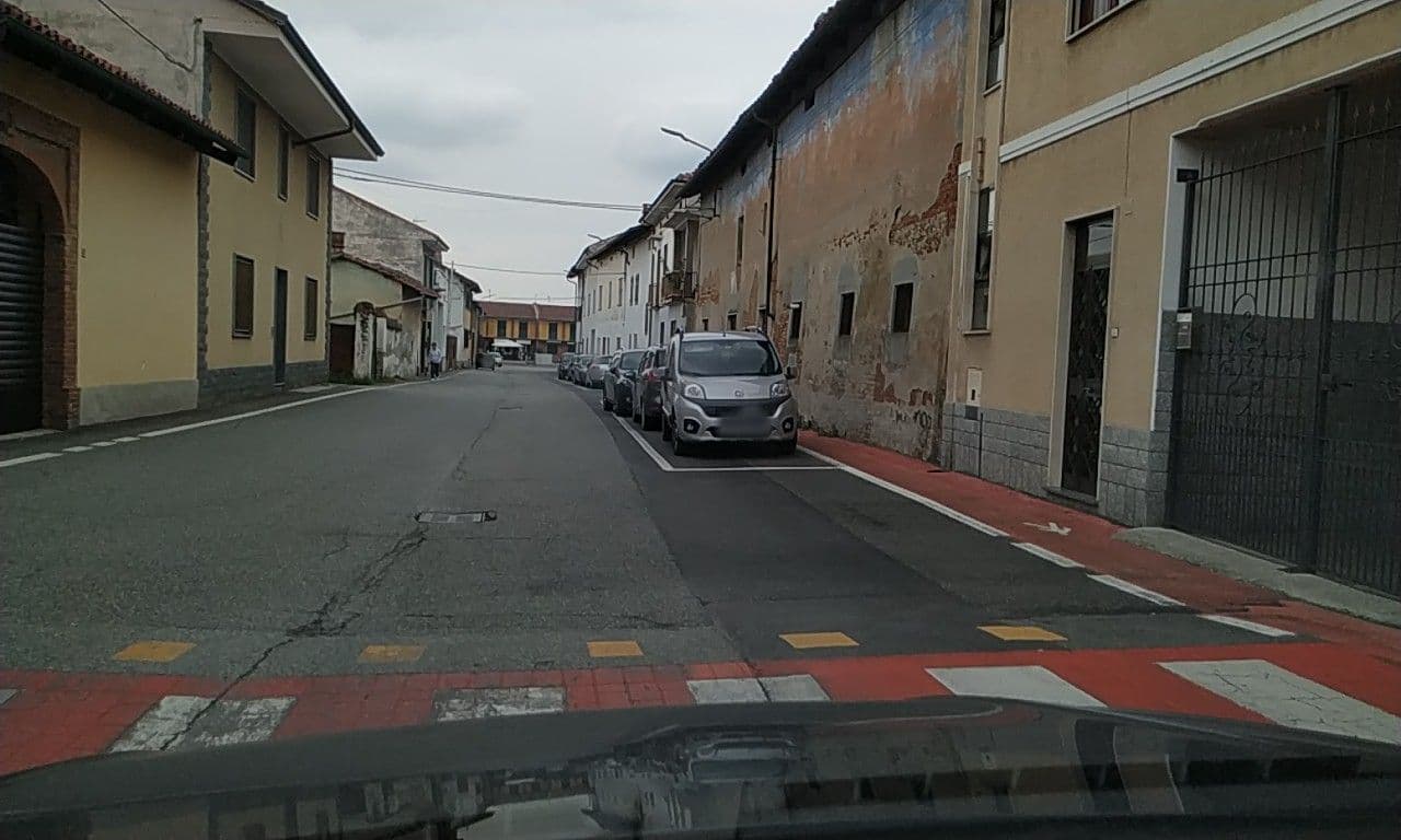 Street view near Hotel Nord America, Cigliano — © mikki65 (CC BY-SA · Mapillary)