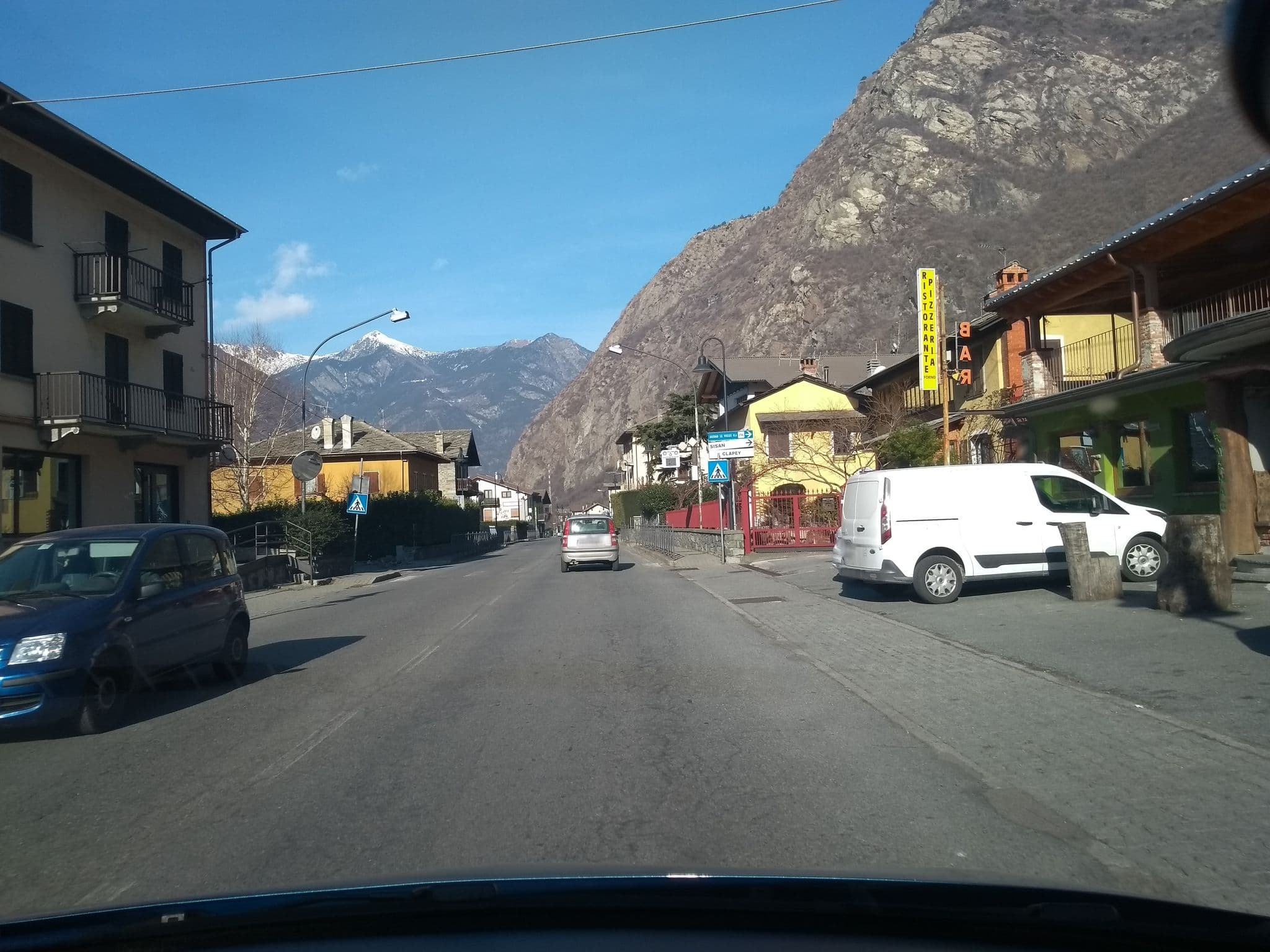 Street view near L'armanac de Toubie, Issogne — © jrachi (CC BY-SA · Mapillary)