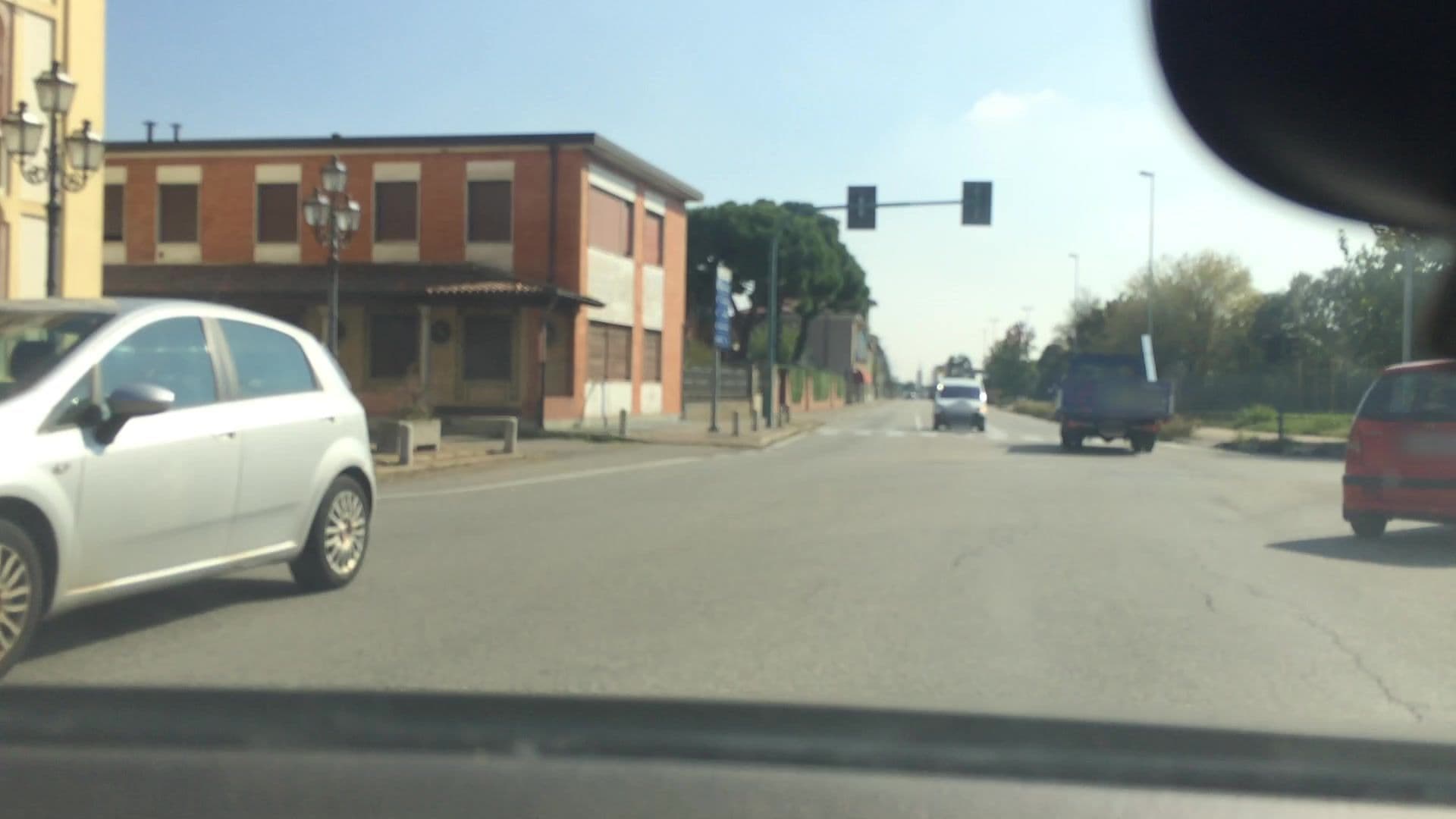 Street view near Ristorante Albergo Il Corallo, Mesero — © lvl5 (CC BY-SA · Mapillary)