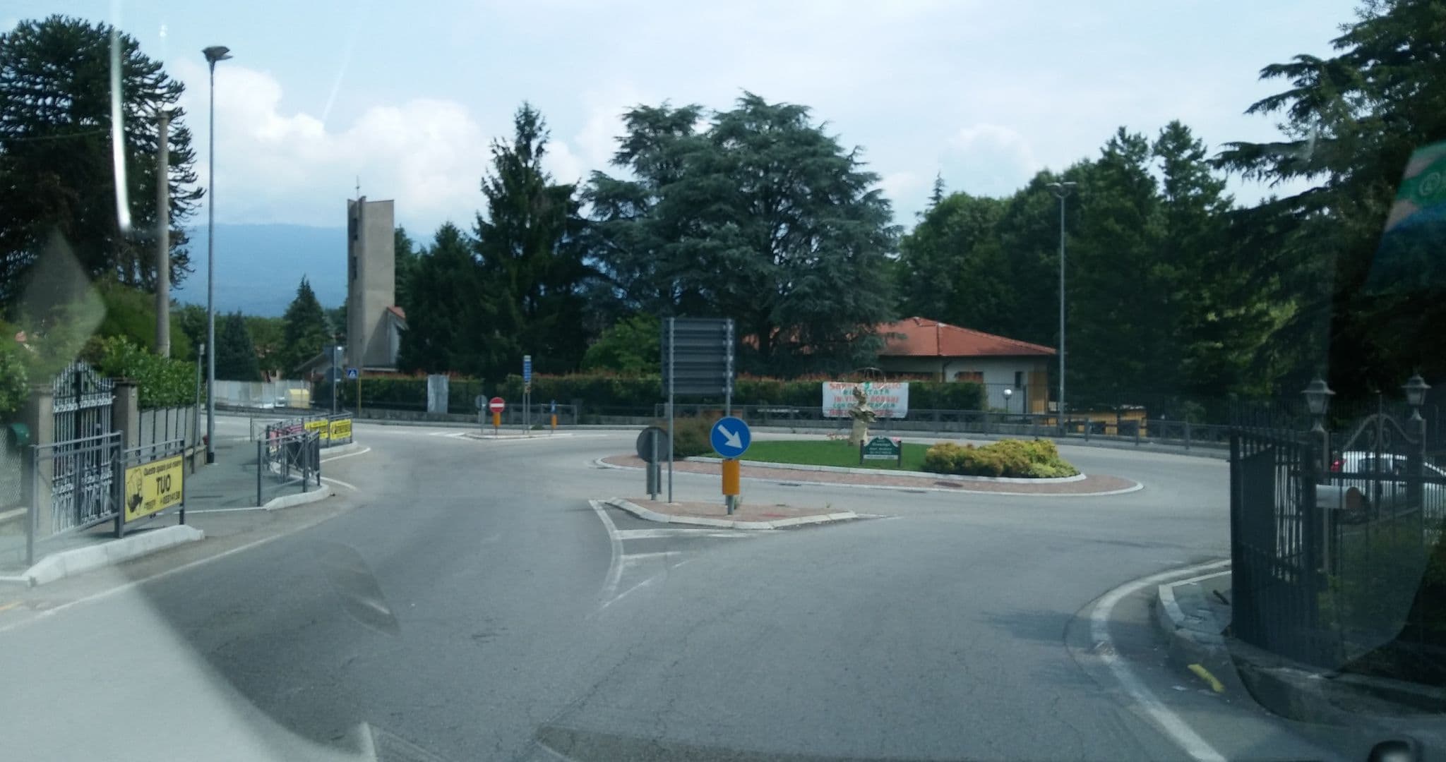 Street view near Continental Hotel, Ternate — © dgitto (CC BY-SA · Mapillary)