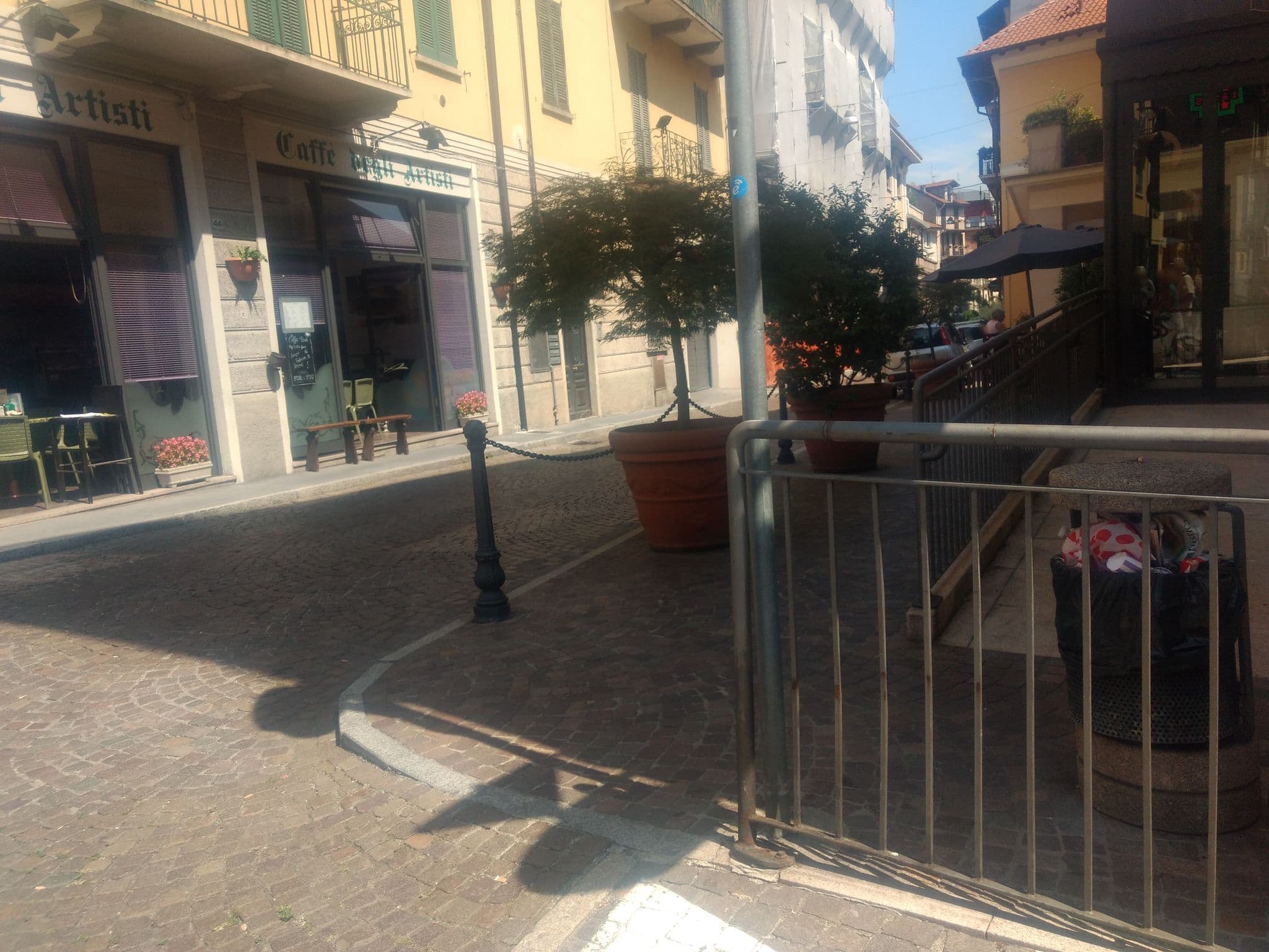 Street view near Casa Diverio, Stresa — © mapeadora (CC BY-SA · Mapillary)