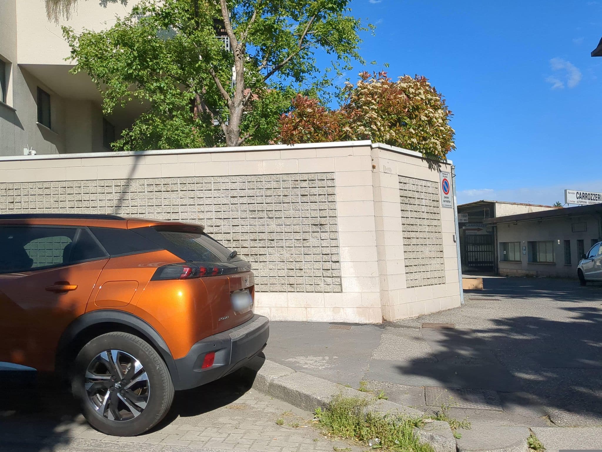 Street view near Ornato Garden Apartment, Bresso — © jacopofar (CC BY-SA · Mapillary)