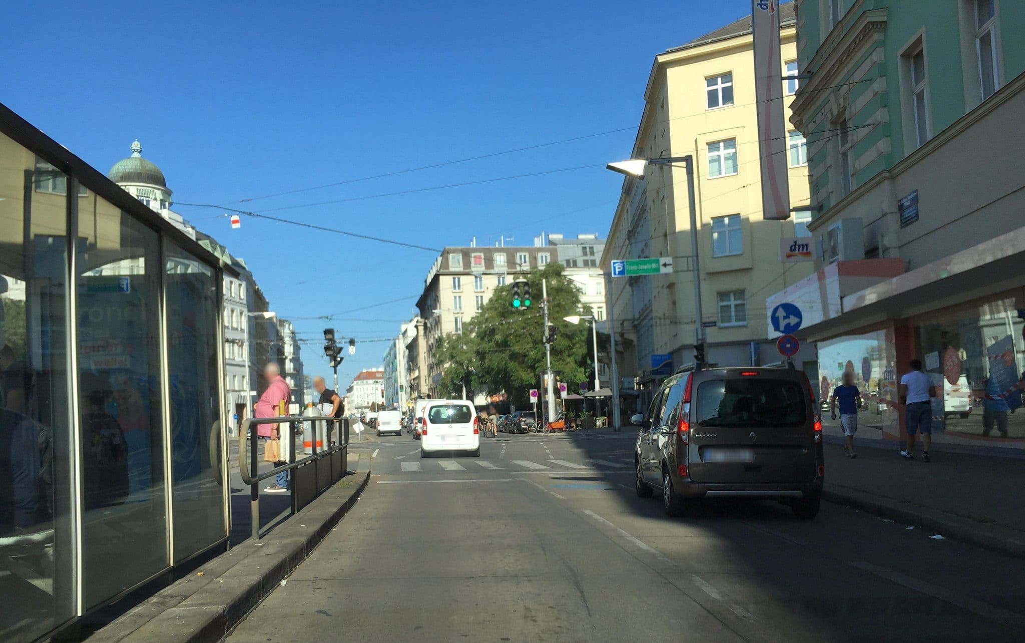 Street view near Grätzlhotel, Alsergrund — © istefanos (CC BY-SA · Mapillary)