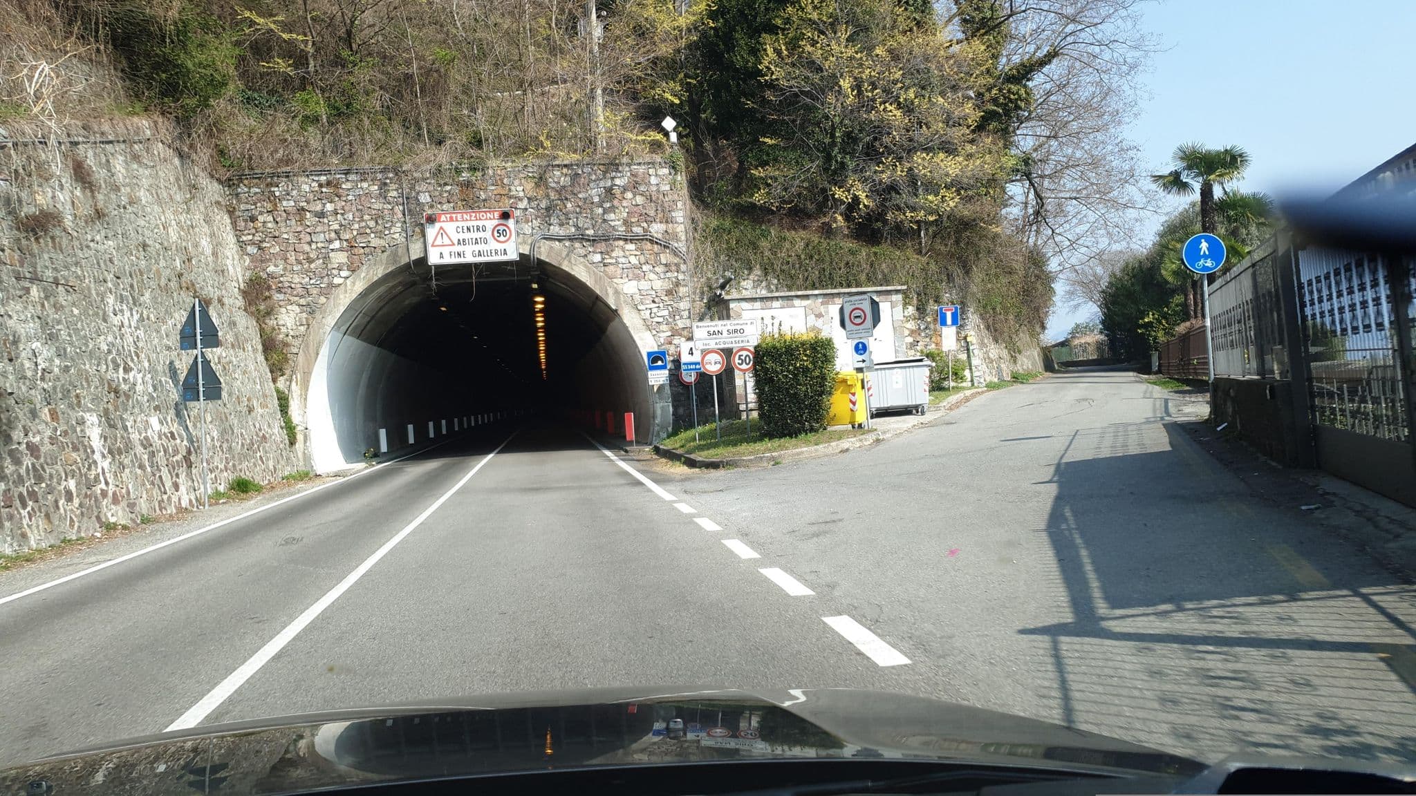 Street view near Villa Al Lago, Menaggio — © yannakis (CC BY-SA · Mapillary)