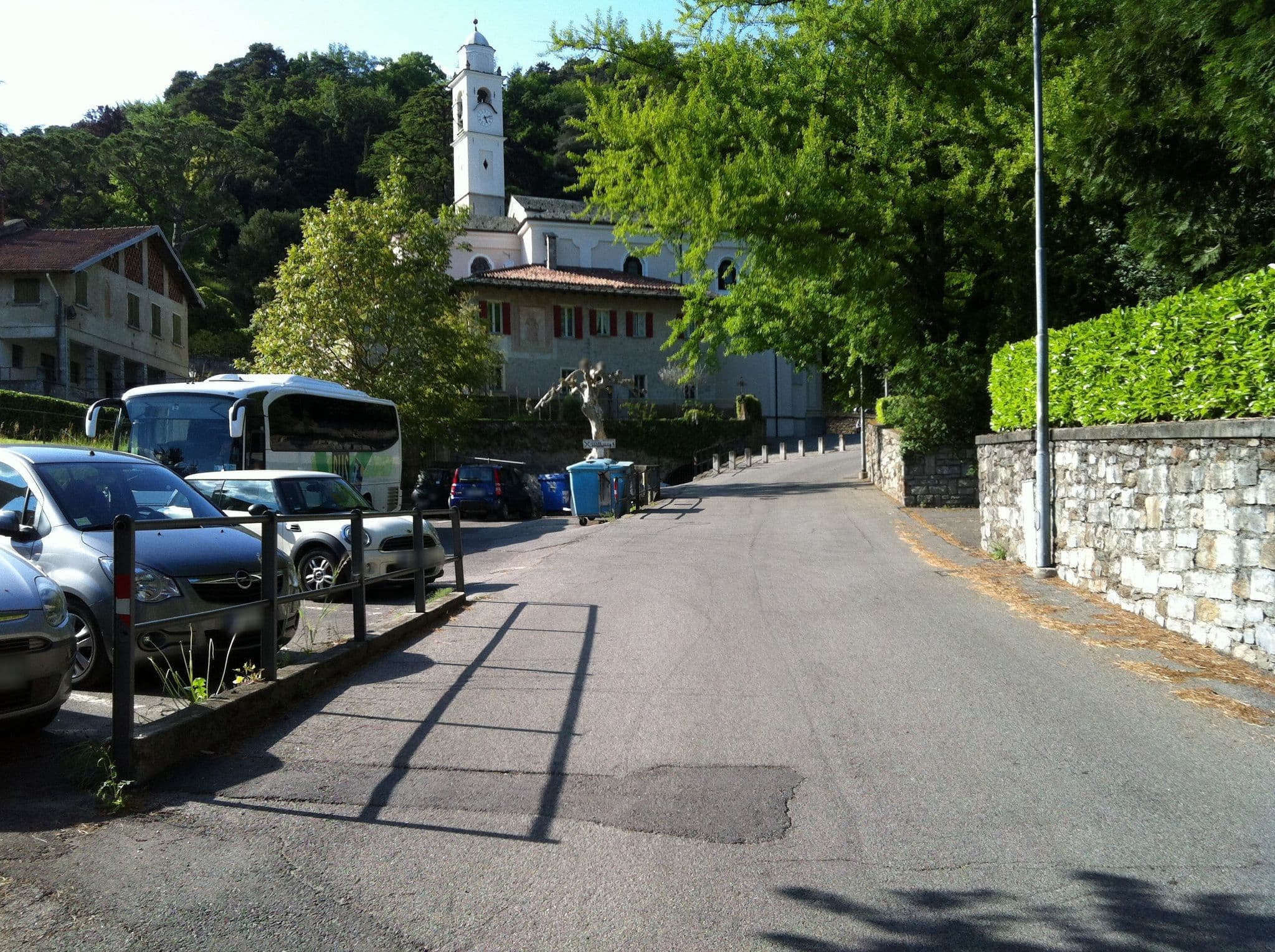 Street view near Villa Elena, Menaggio — © miguel_andrade (CC BY-SA · Mapillary)