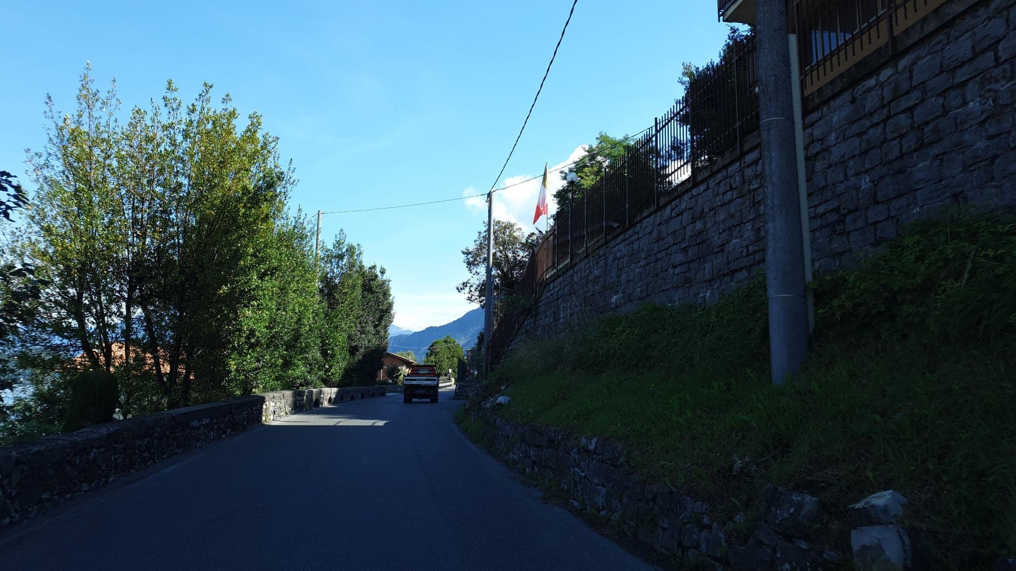 Street view near Bellagio Villas, Lezzeno — © jopparn (CC BY-SA · Mapillary)