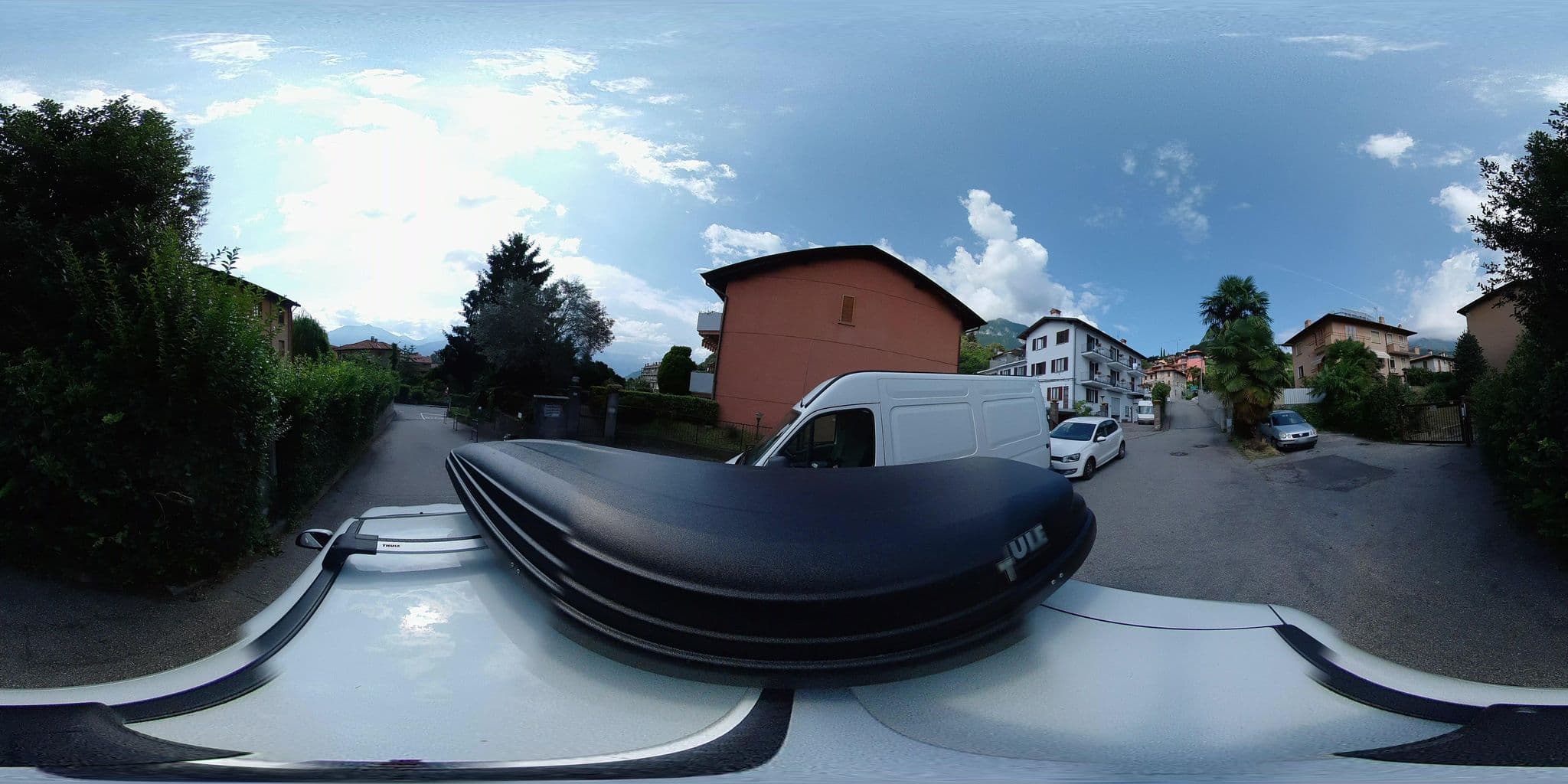 Street view near Albergo Sonenga, Menaggio — © chrisbeddow (CC BY-SA · Mapillary)