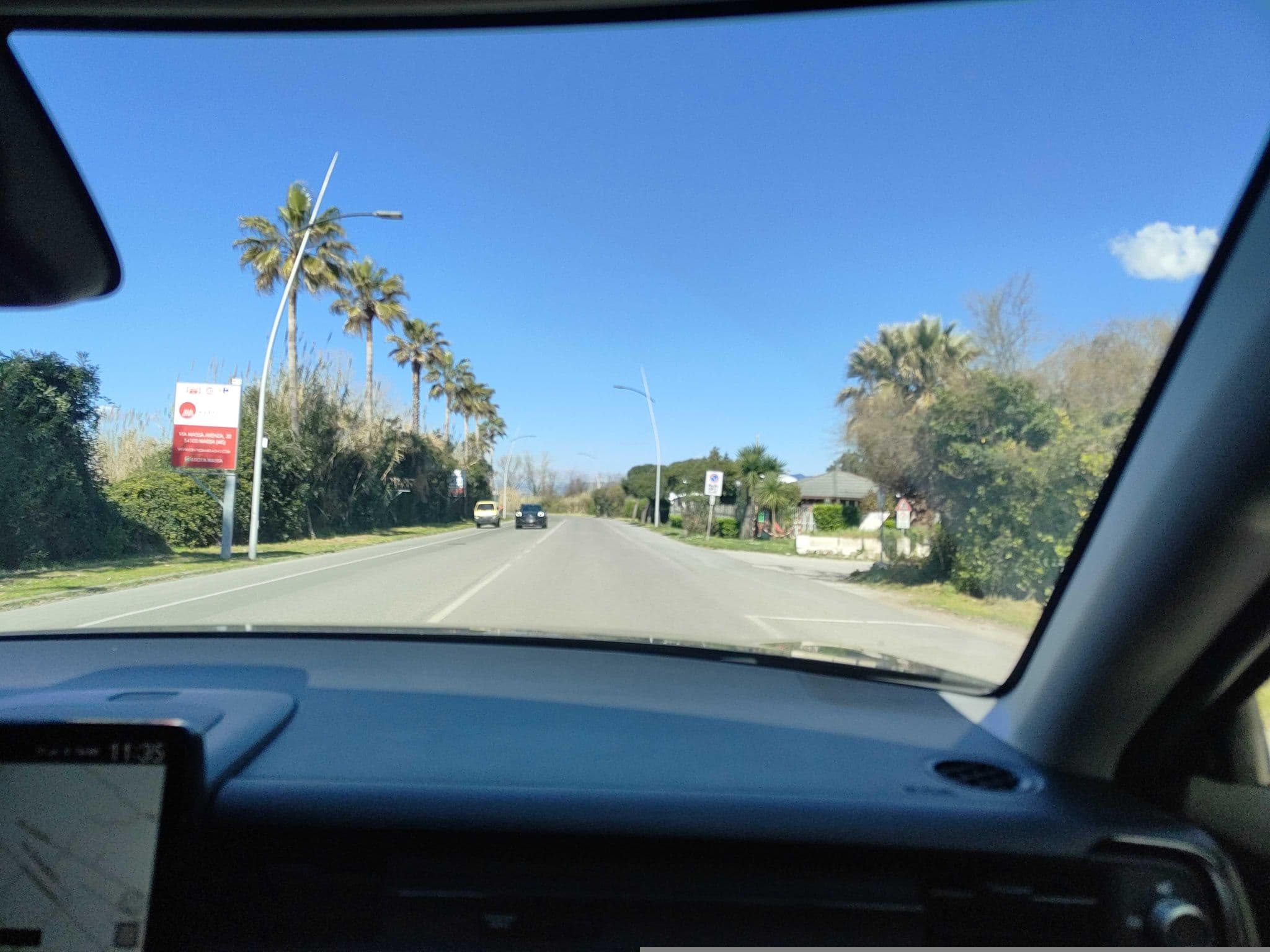 Street view near Alberghi Albergo Maestrale, Marina di Carrara — © omfg_notpr (CC BY-SA · Mapillary)