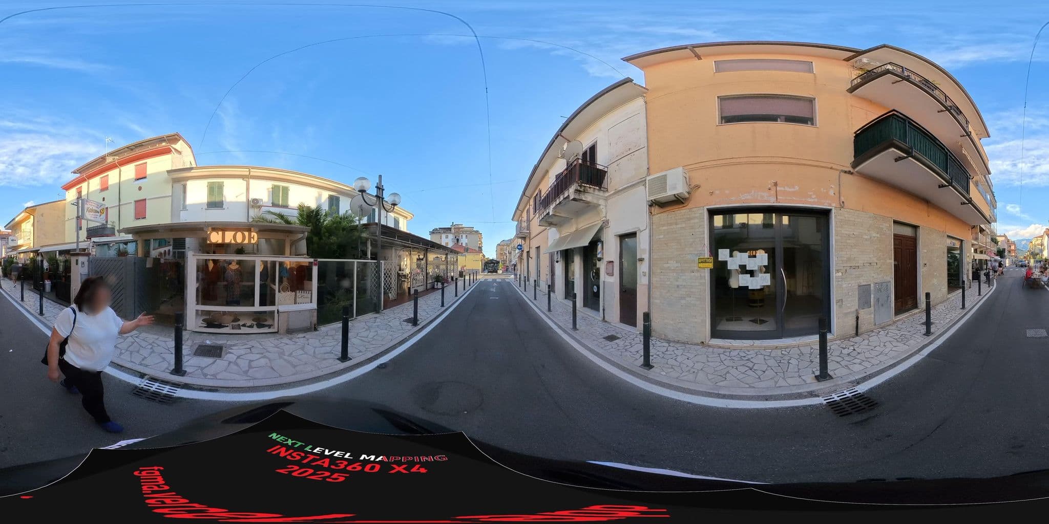 Street view near Hotel Margherita, Marina di Carrara — © omfg_notpr (CC BY-SA · Mapillary)