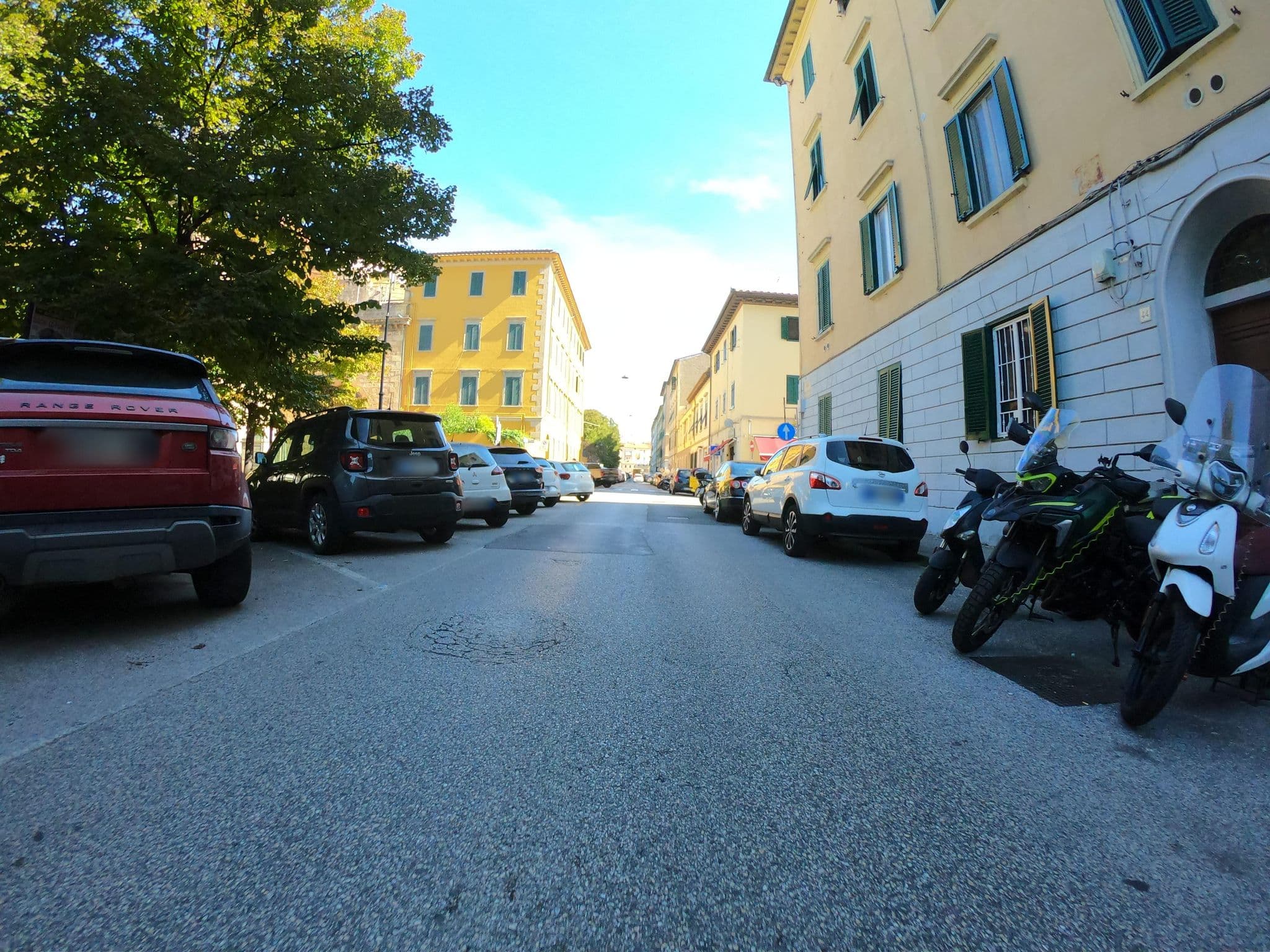 Street view near Affittacamere Myroom, Livorno — © momix (CC BY-SA · Mapillary)