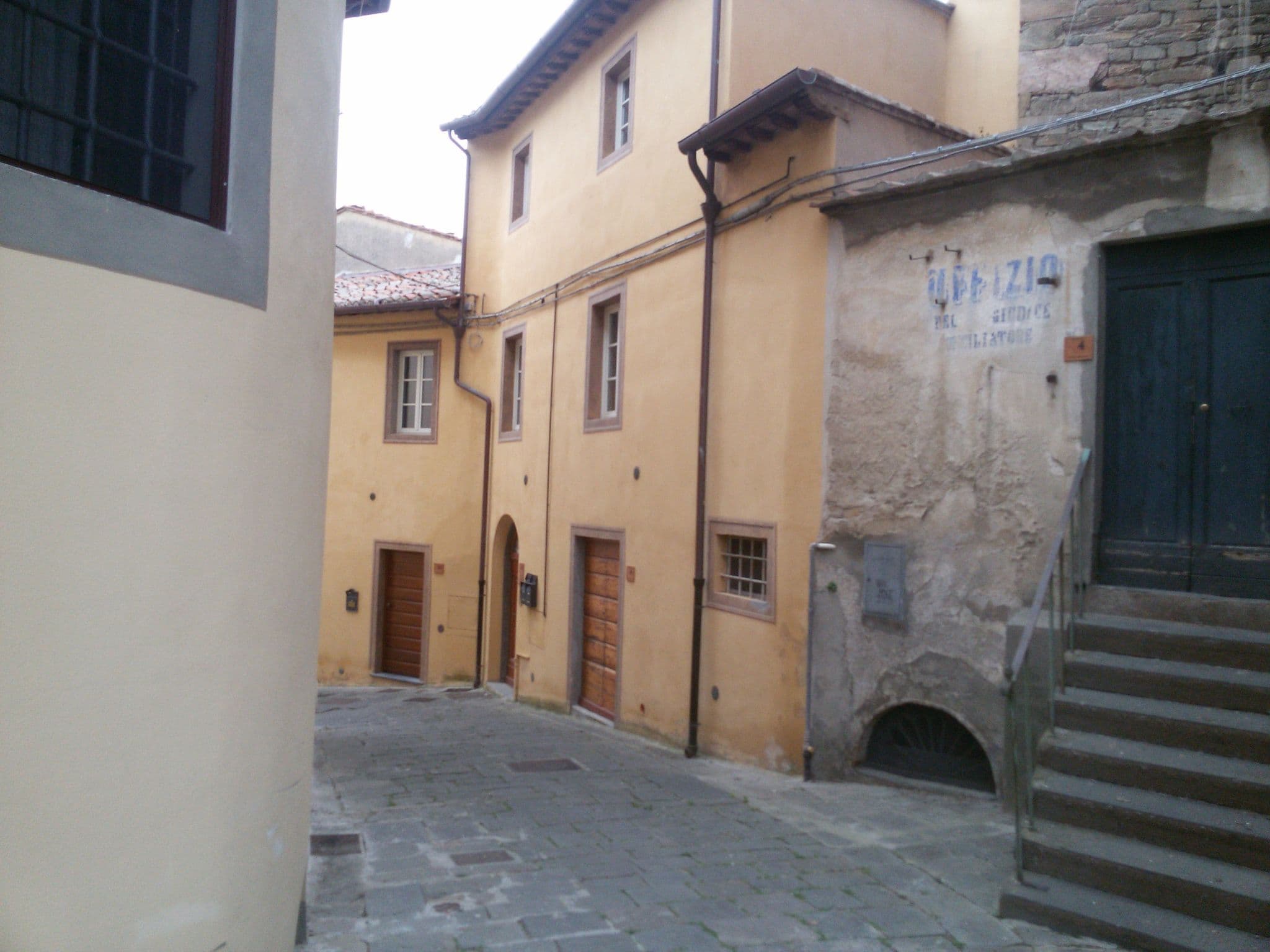 Street view near B&B Arivelini, Vicopisano — © ale_zena_it (CC BY-SA · Mapillary)