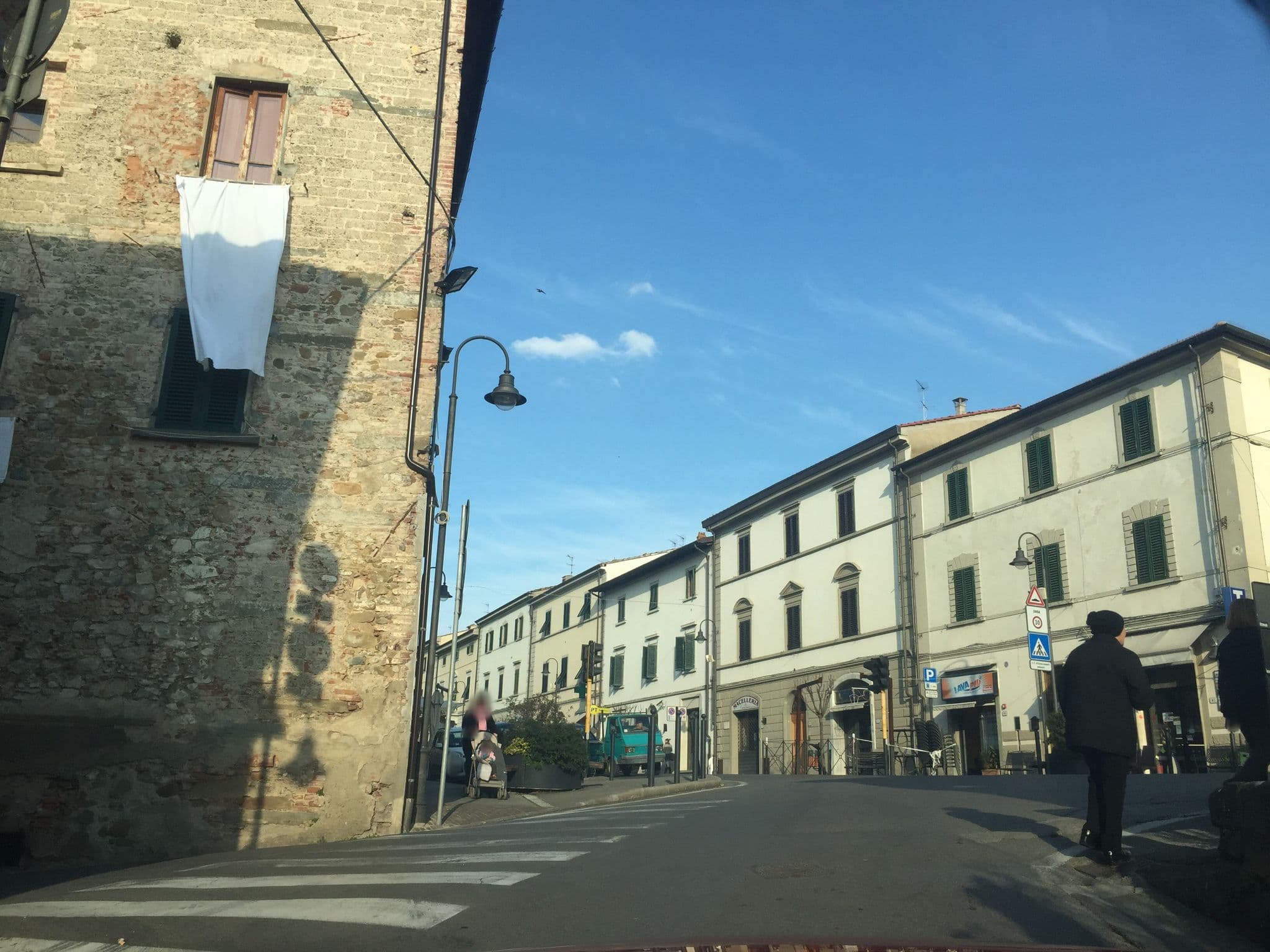 Street view near La Casa dei Gelsomini, Vinci — © mapillary_service (CC BY-SA · Mapillary)