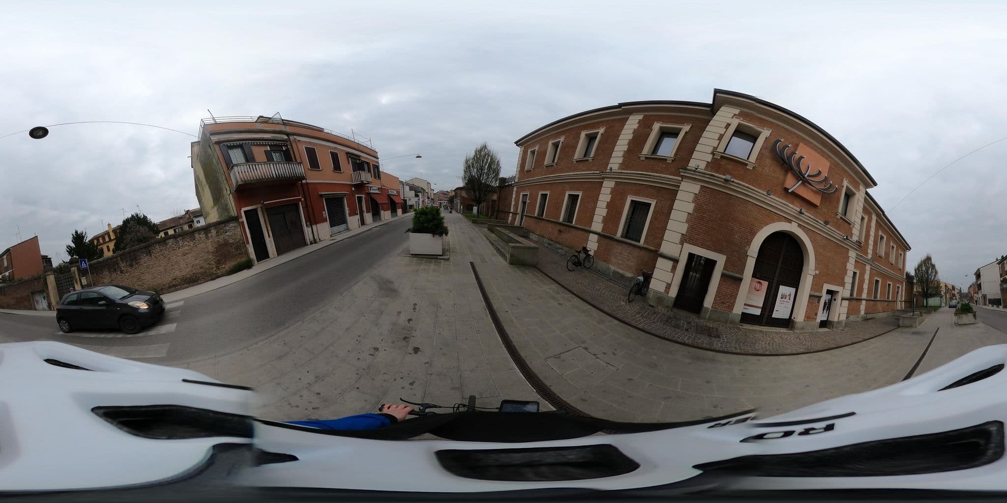 Street view near Il Mascherone, Ferrara — © alesarrett (CC BY-SA · Mapillary)