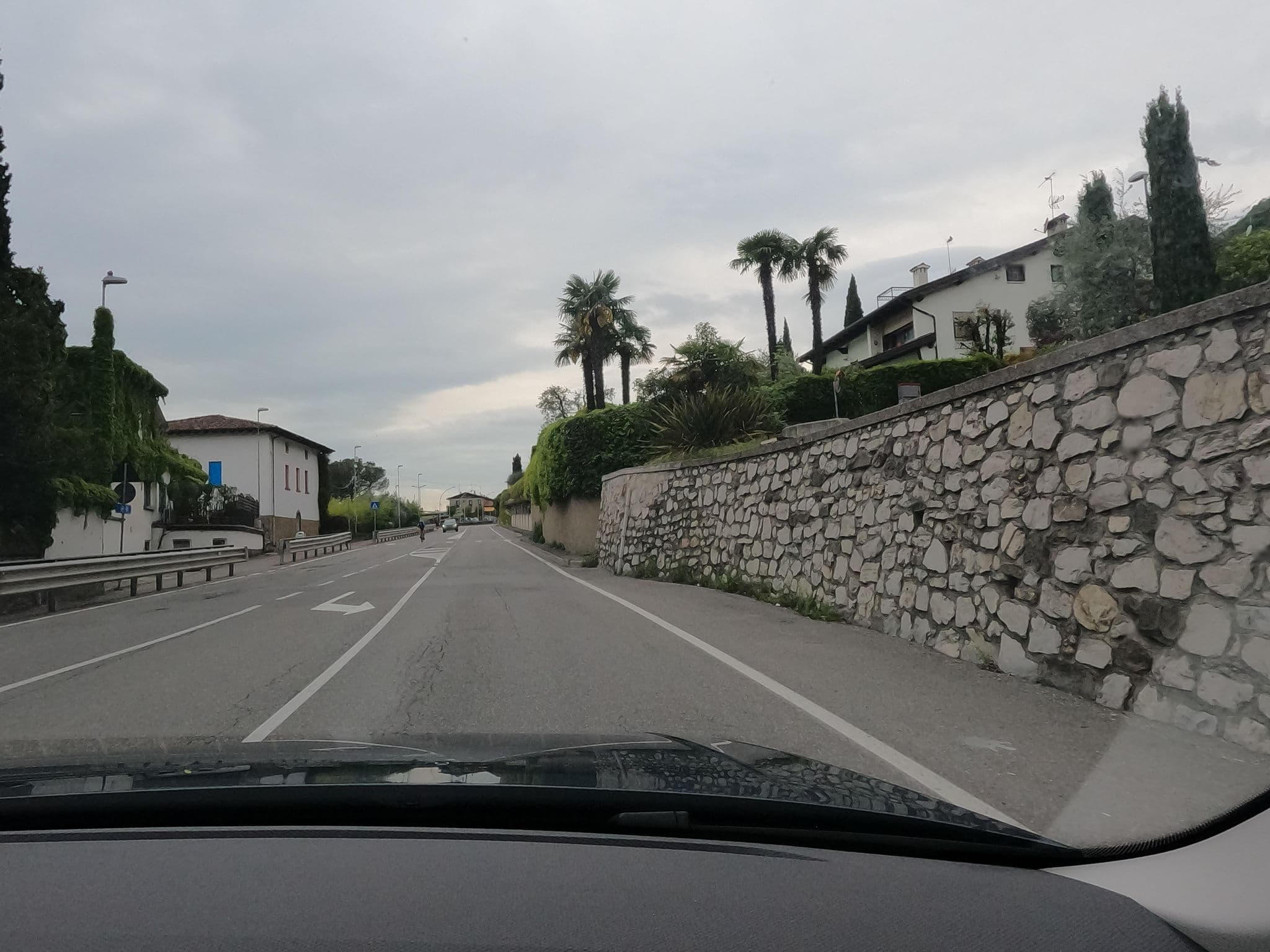 Street view near Bed & Breackfast Riad Sarnico, Sarnico — © borovac (CC BY-SA · Mapillary)