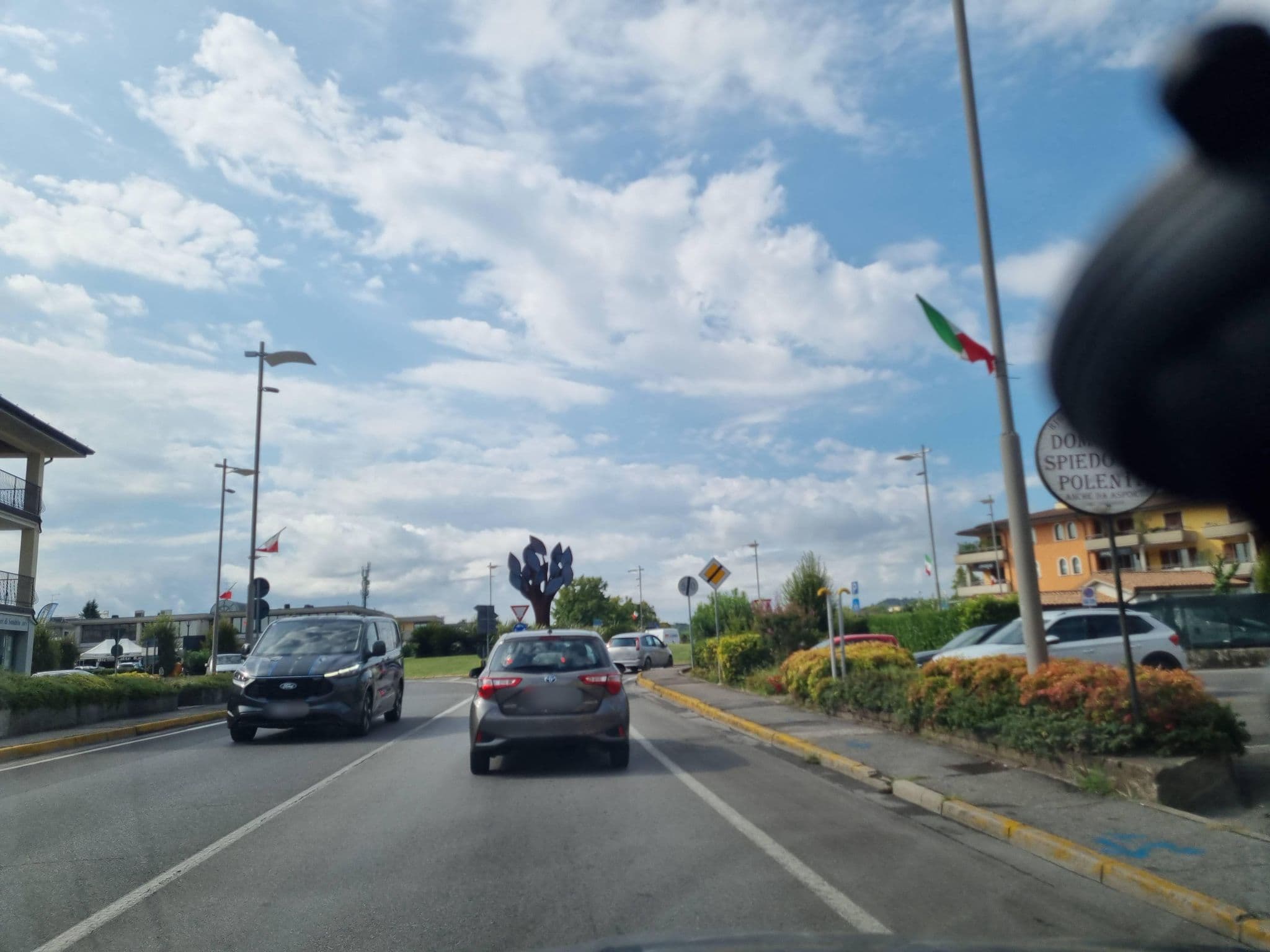 Street view near Albergo Ristorante Crociale, Manerba del Garda — © dsmm (CC BY-SA · Mapillary)